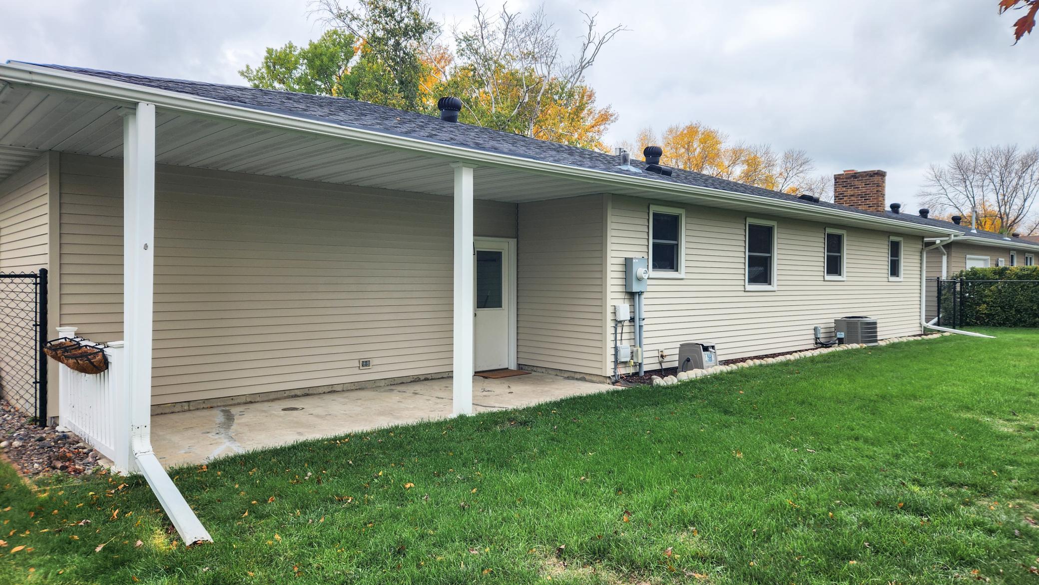 1971 single family home for sale at 1537 22nd Avenue S in Fargo, ND — 3 bed, 3 bath (photo 36 of 40)