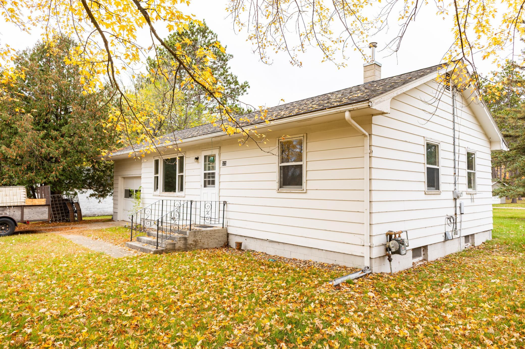 1967 single family home for sale at 323 Main Street NW in Menahga, MN — 2 bed, 2 bath (photo 2 of 32)