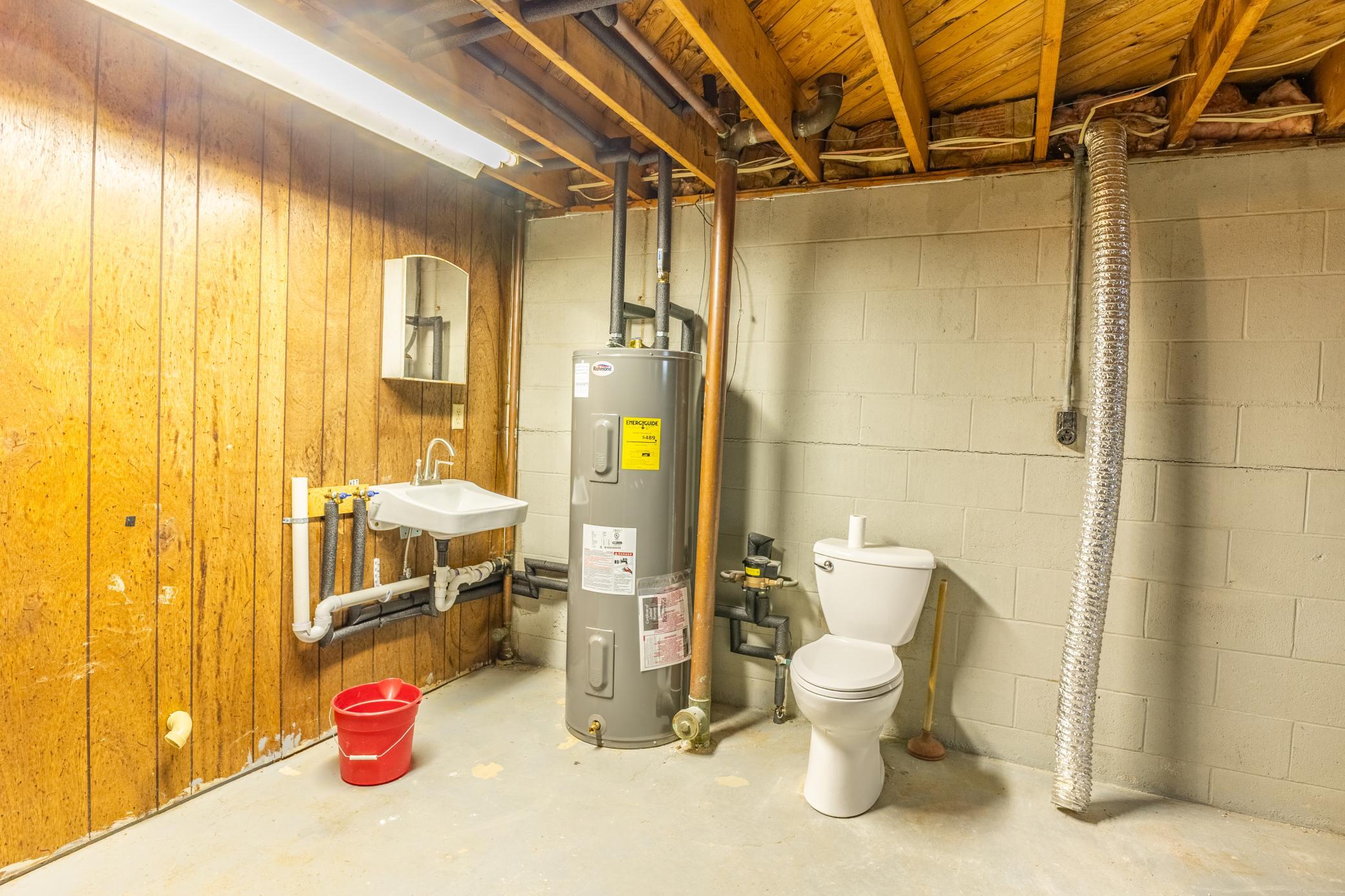 1967 single family home for sale at 323 Main Street NW in Menahga, MN — 2 bed, 2 bath (photo 19 of 32)