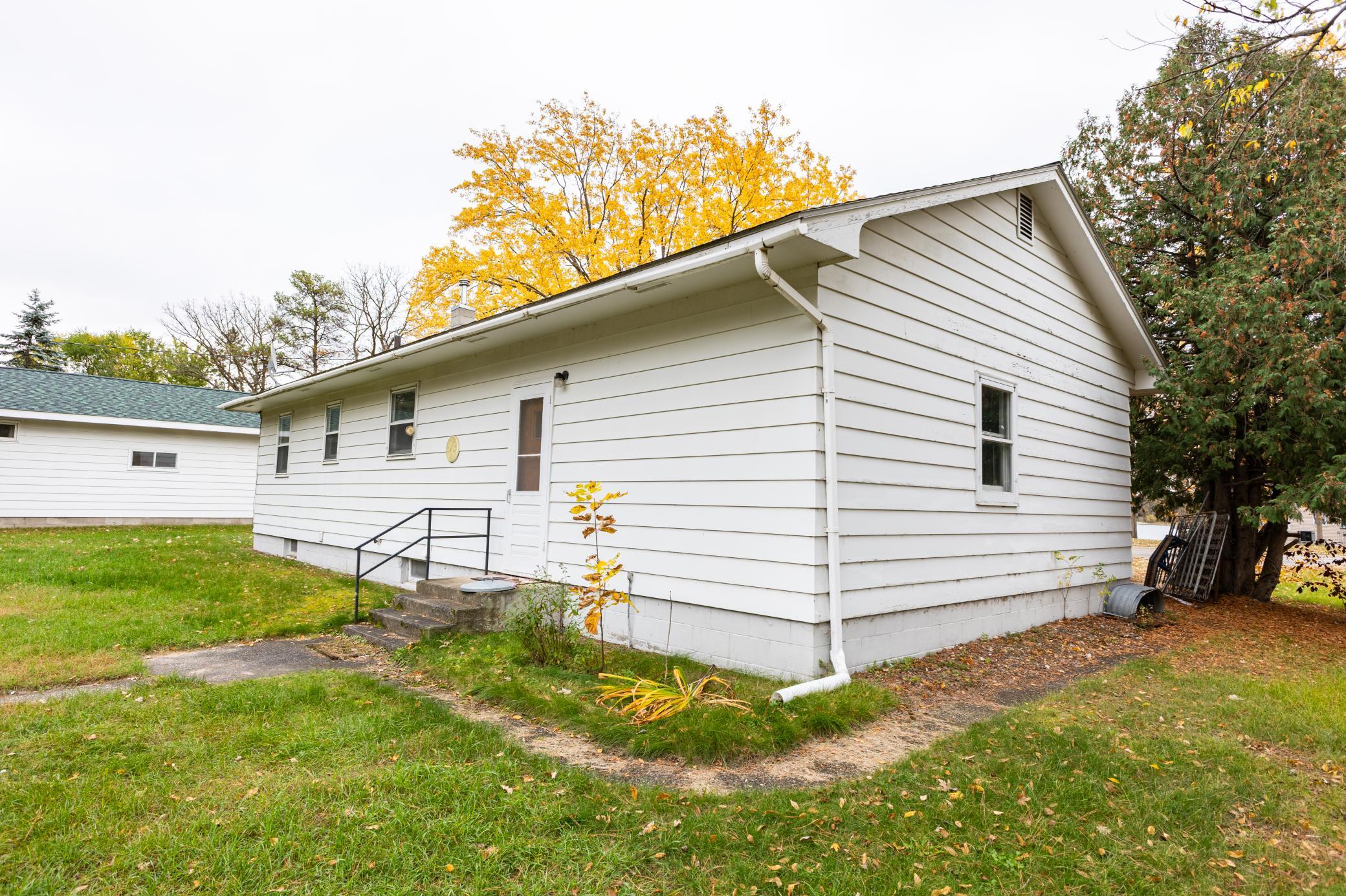 1967 single family home for sale at 323 Main Street NW in Menahga, MN — 2 bed, 2 bath (photo 22 of 32)