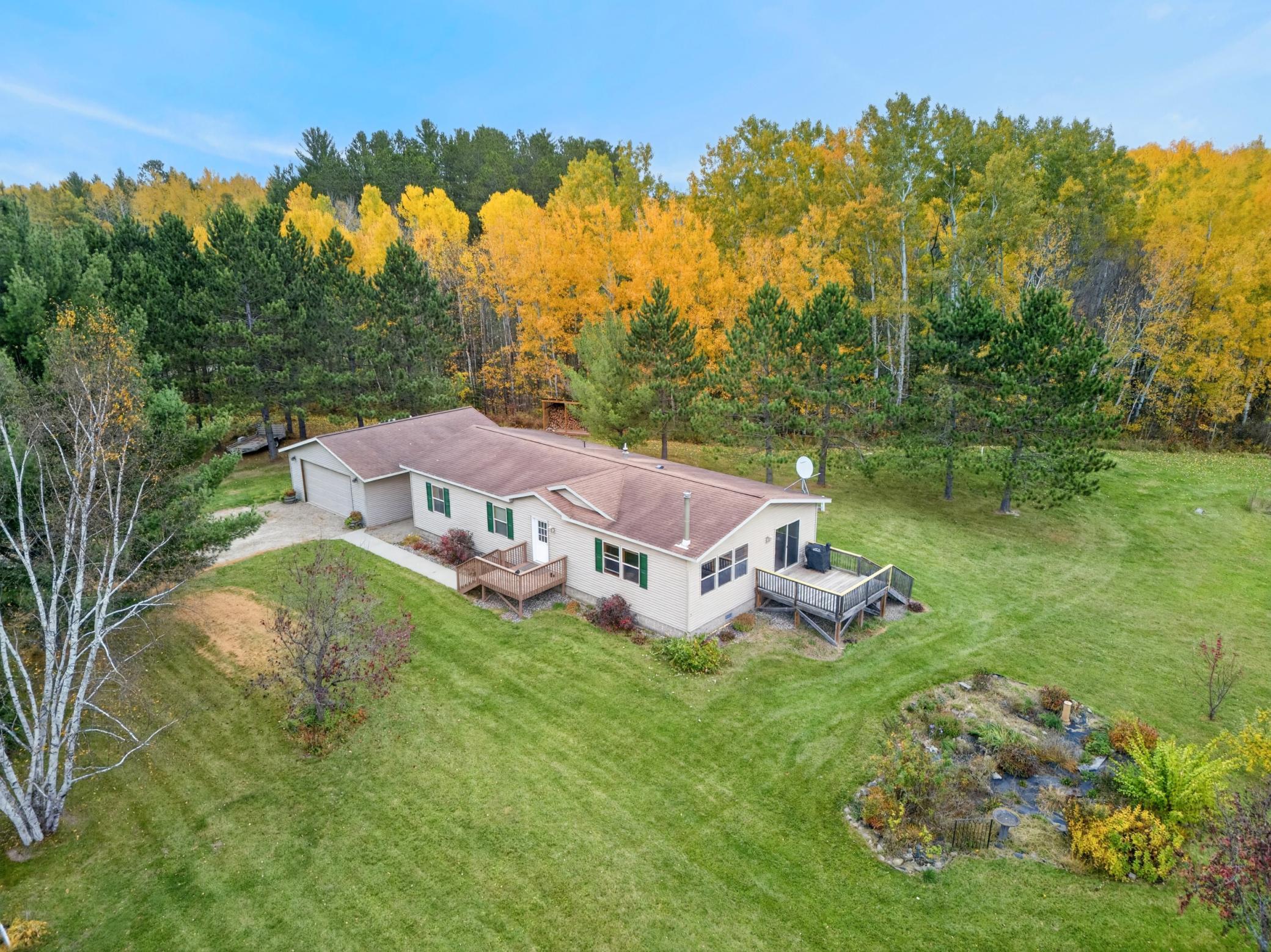 2006 single family home for sale at 19153 Nordic Ridge Road in Bovey, MN — 3 bed, 2 bath (photo 2 of 54)