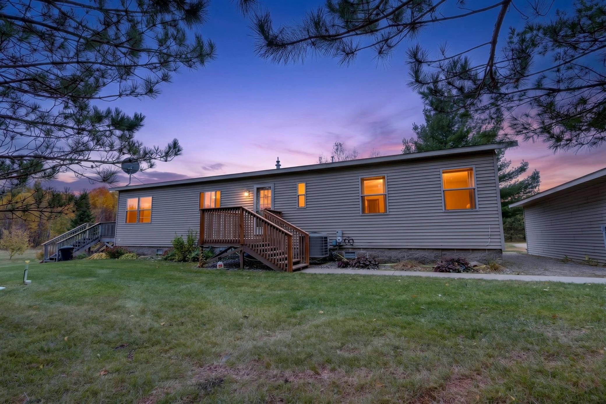 2006 single family home for sale at 19153 Nordic Ridge Road in Bovey, MN — 3 bed, 2 bath (photo 45 of 54)