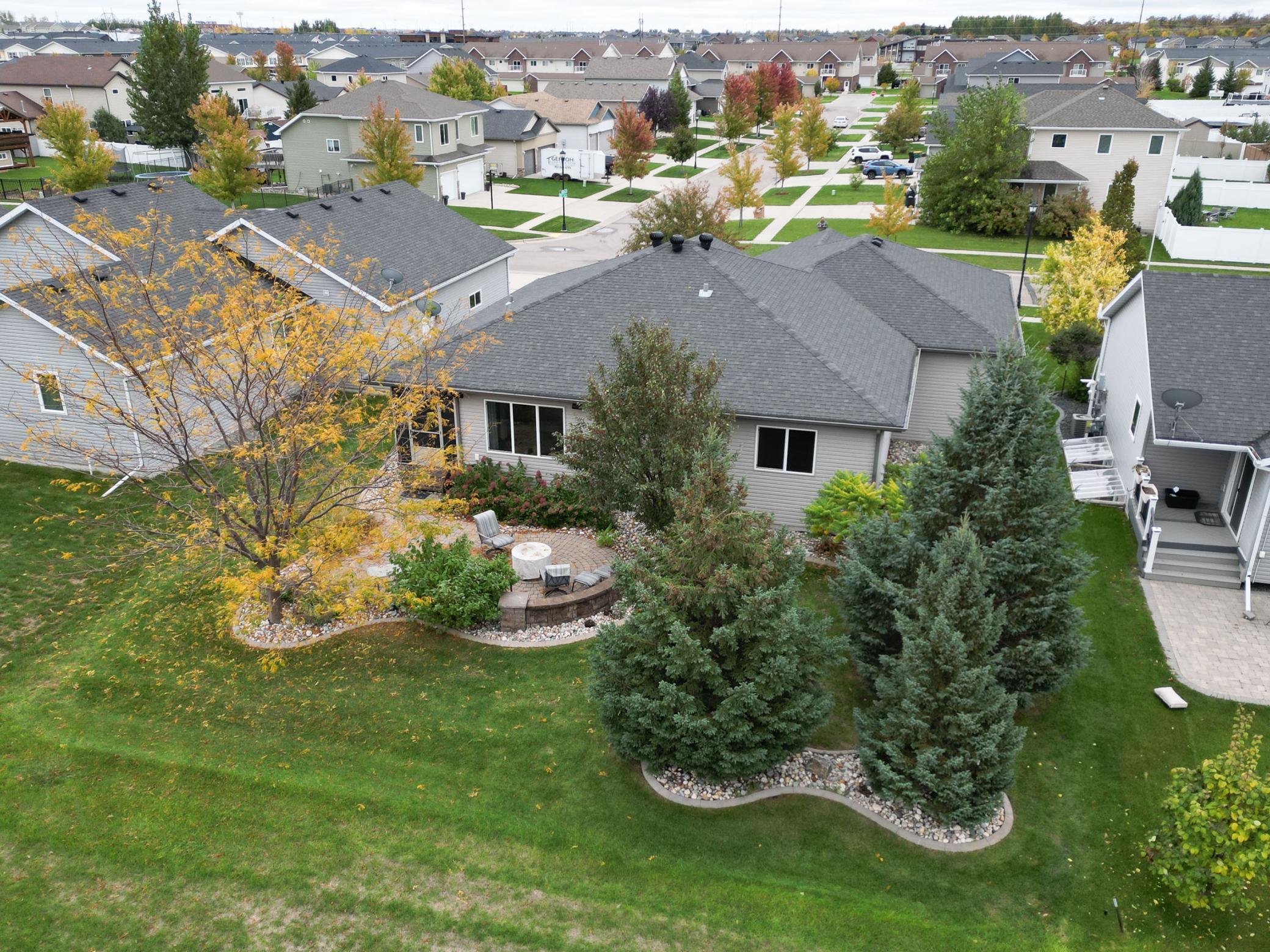 2012 single family home for sale at 222 30th Avenue E in West Fargo, ND — 3 bed, 2 bath (photo 12 of 56)