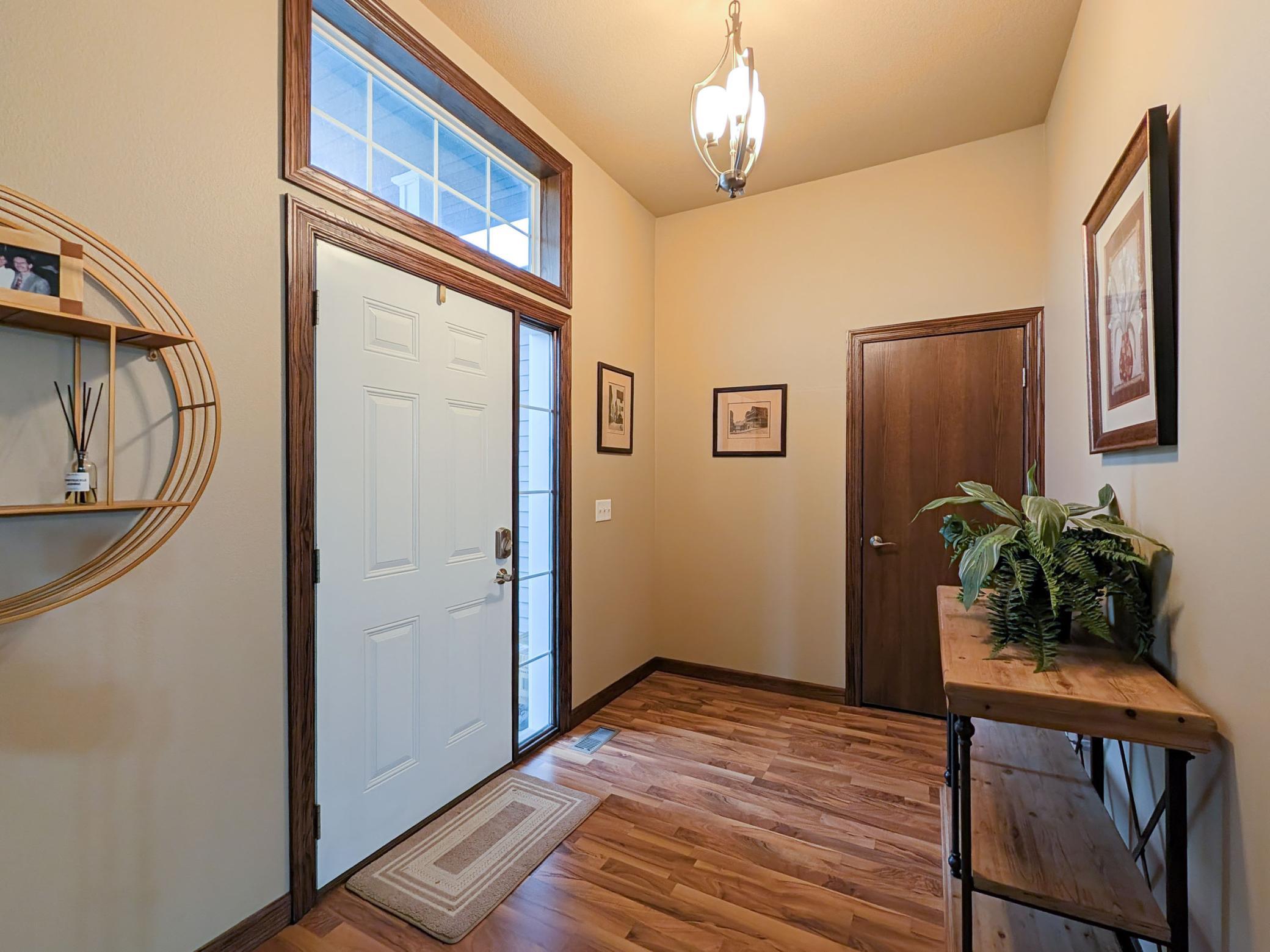 2012 single family home for sale at 222 30th Avenue E in West Fargo, ND — 3 bed, 2 bath (photo 16 of 56)
