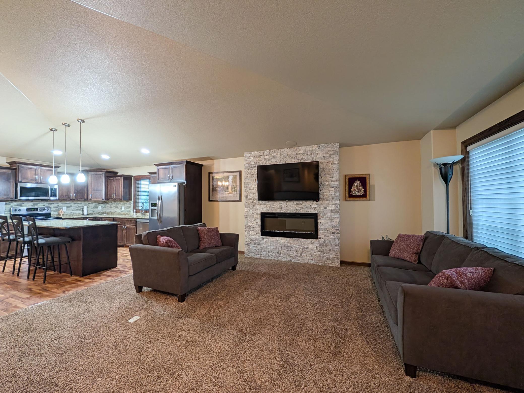 2012 single family home for sale at 222 30th Avenue E in West Fargo, ND — 3 bed, 2 bath (photo 18 of 56)