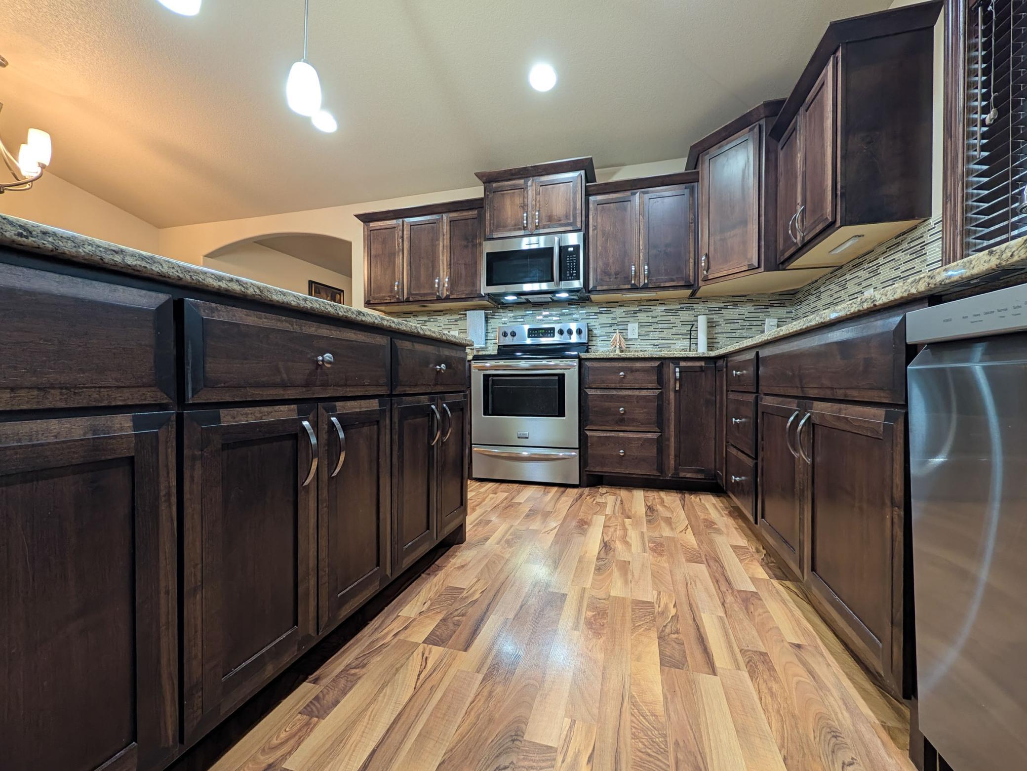 2012 single family home for sale at 222 30th Avenue E in West Fargo, ND — 3 bed, 2 bath (photo 20 of 56)