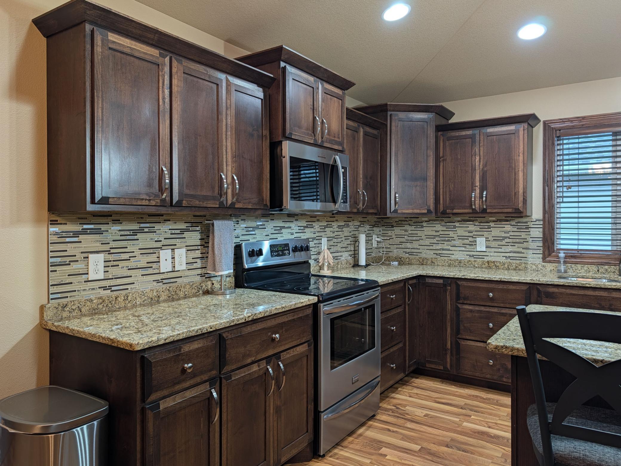 2012 single family home for sale at 222 30th Avenue E in West Fargo, ND — 3 bed, 2 bath (photo 23 of 56)