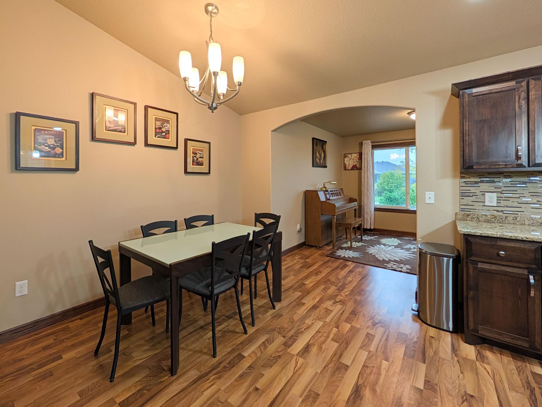 2012 single family home for sale at 222 30th Avenue E in West Fargo, ND — 3 bed, 2 bath (photo 24 of 56)