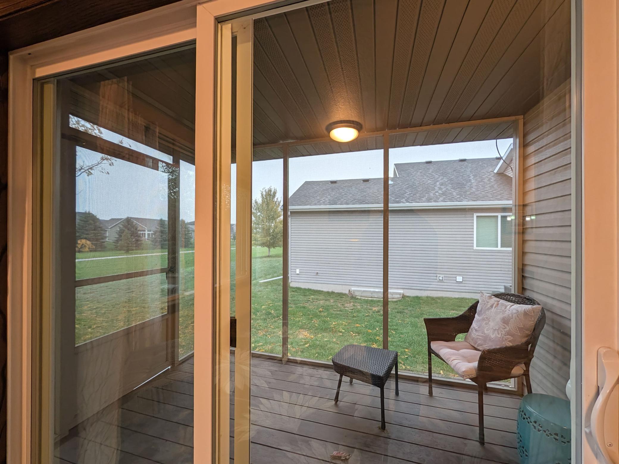 2012 single family home for sale at 222 30th Avenue E in West Fargo, ND — 3 bed, 2 bath (photo 26 of 56)