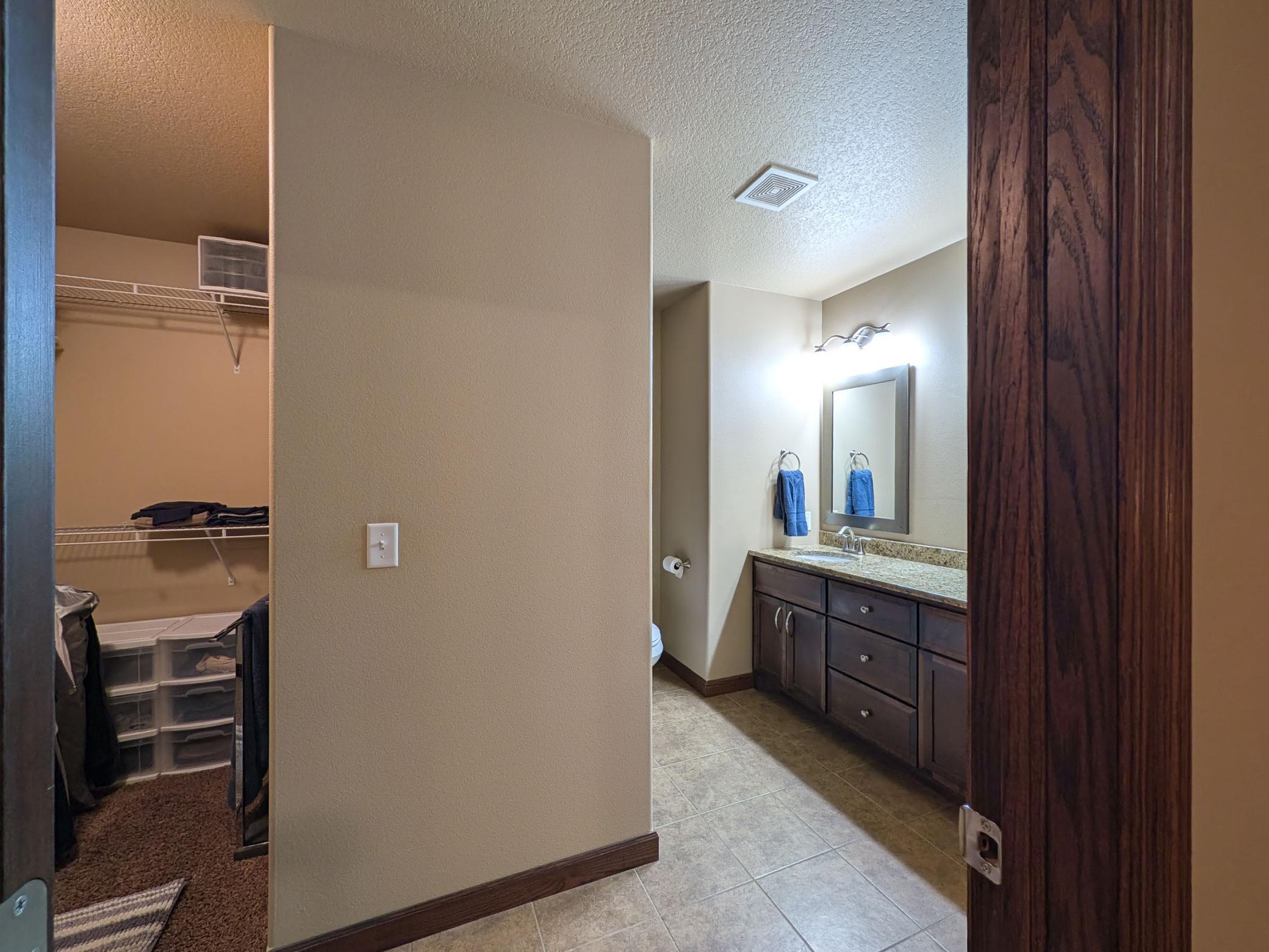 2012 single family home for sale at 222 30th Avenue E in West Fargo, ND — 3 bed, 2 bath (photo 31 of 56)