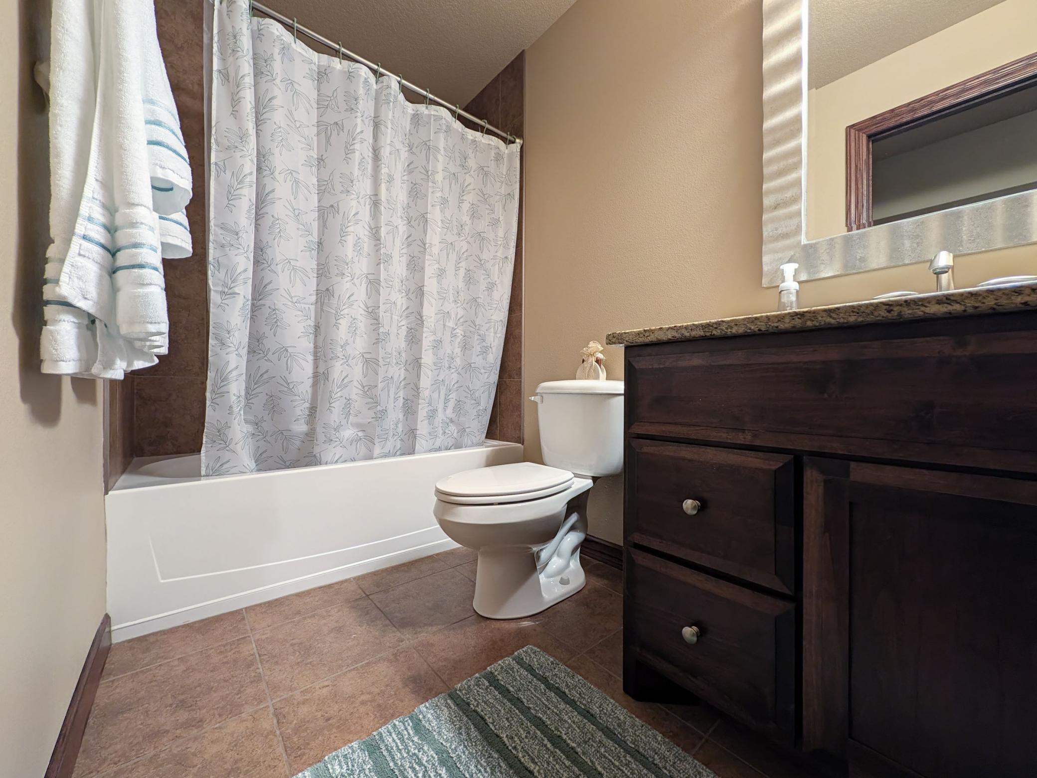 2012 single family home for sale at 222 30th Avenue E in West Fargo, ND — 3 bed, 2 bath (photo 39 of 56)
