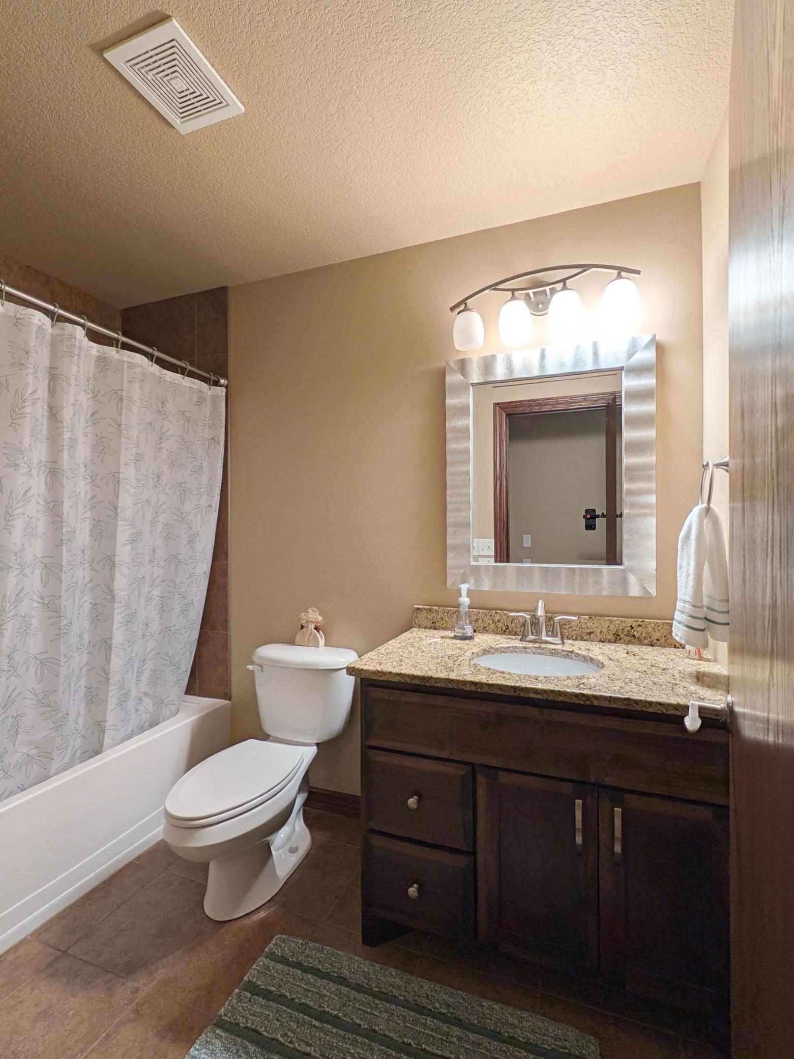 2012 single family home for sale at 222 30th Avenue E in West Fargo, ND — 3 bed, 2 bath (photo 40 of 56)