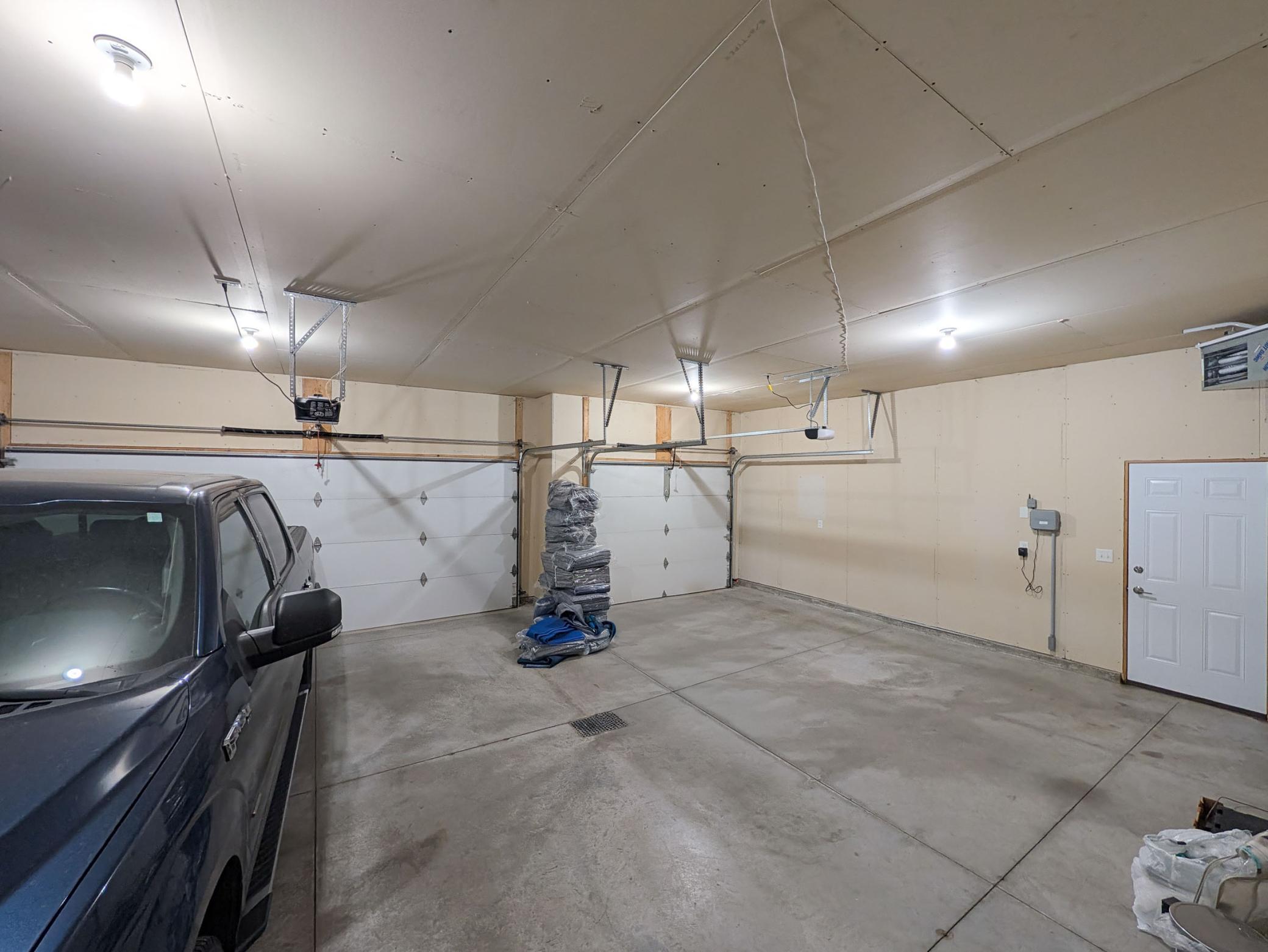 2012 single family home for sale at 222 30th Avenue E in West Fargo, ND — 3 bed, 2 bath (photo 42 of 56)