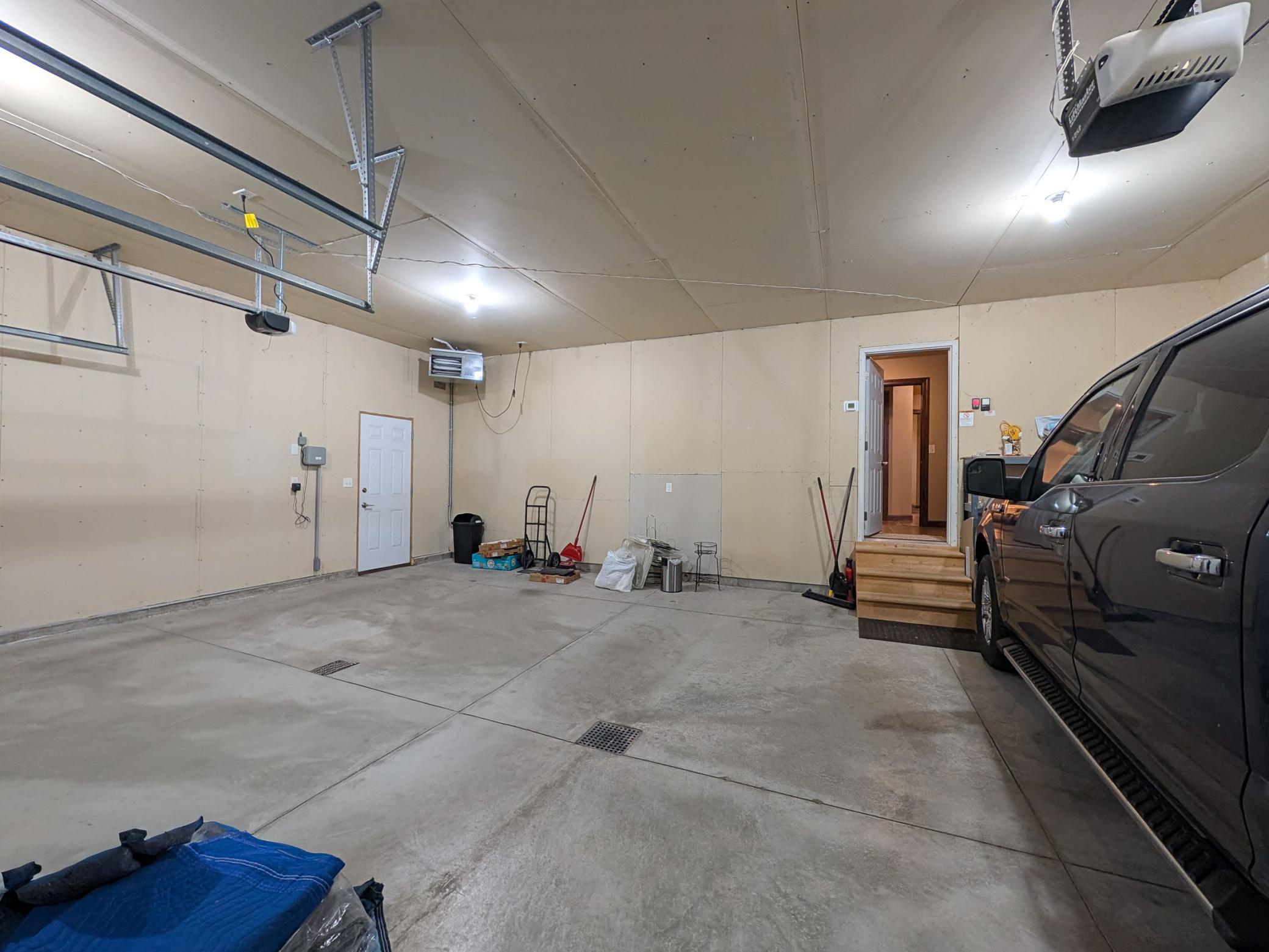 2012 single family home for sale at 222 30th Avenue E in West Fargo, ND — 3 bed, 2 bath (photo 43 of 56)