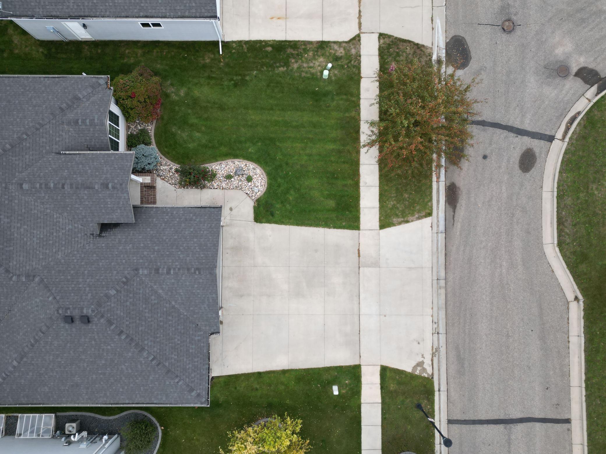2012 single family home for sale at 222 30th Avenue E in West Fargo, ND — 3 bed, 2 bath (photo 53 of 56)
