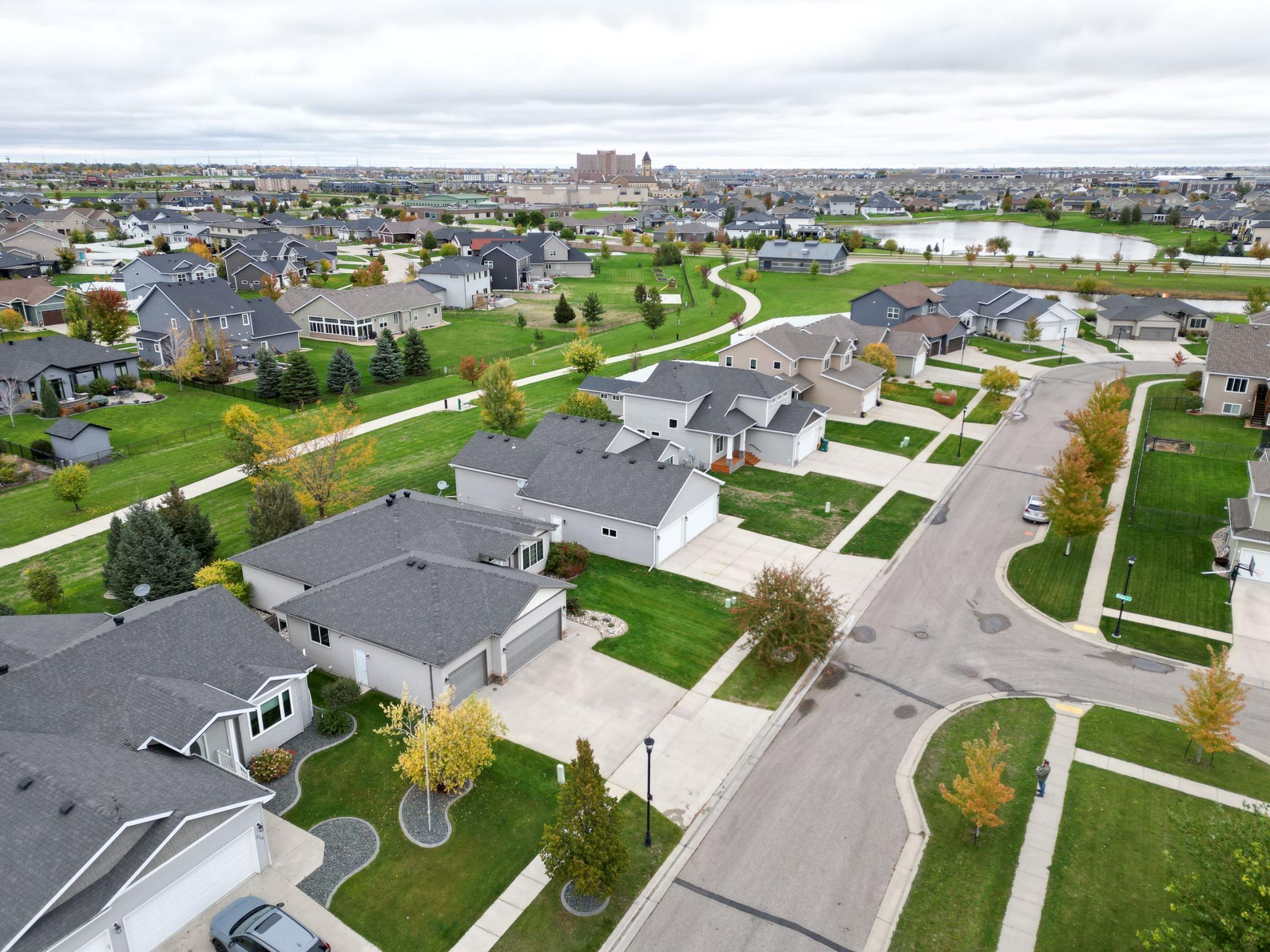 2012 single family home for sale at 222 30th Avenue E in West Fargo, ND — 3 bed, 2 bath (photo 56 of 56)