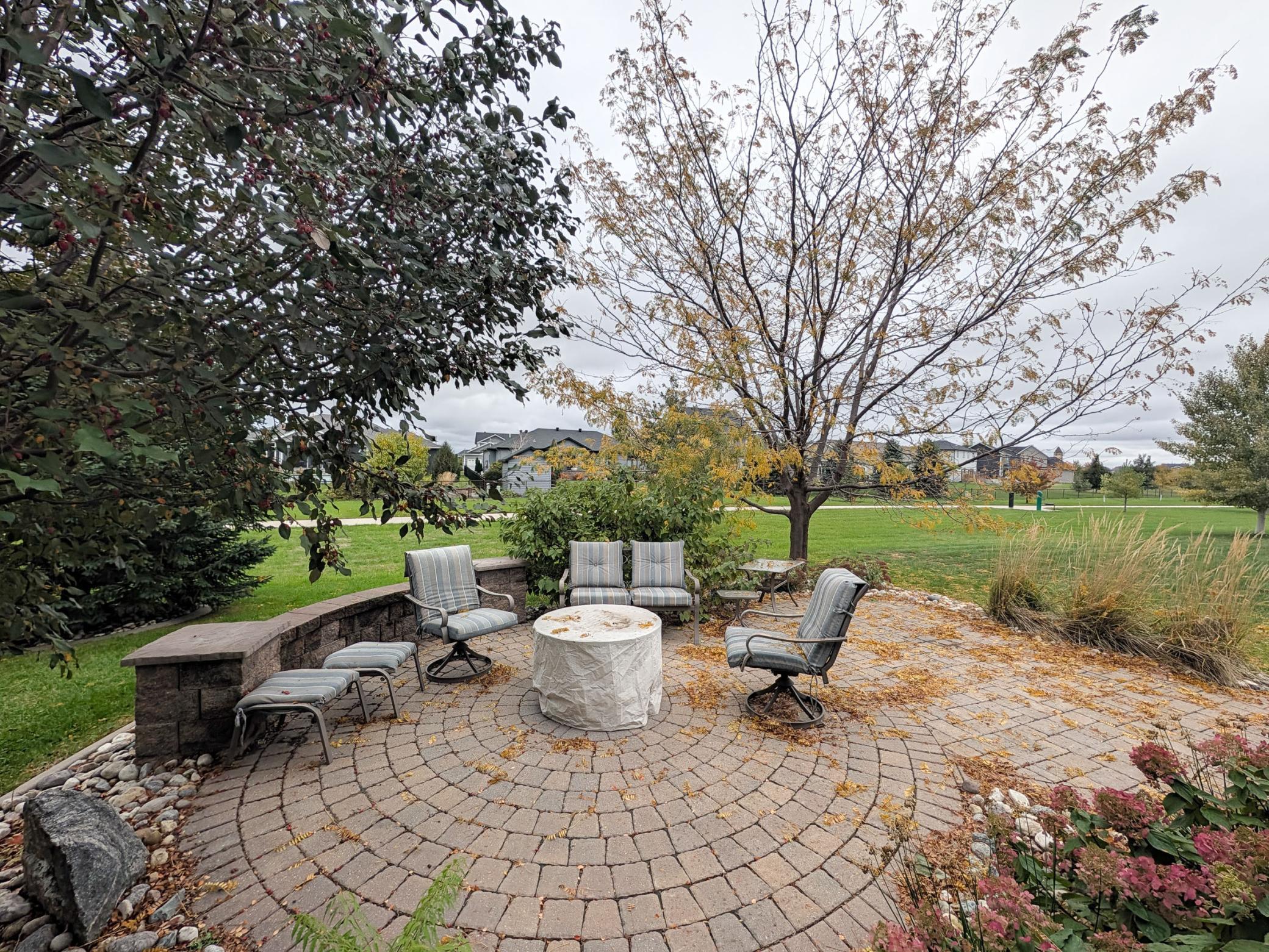 2012 single family home for sale at 222 30th Avenue E in West Fargo, ND — 3 bed, 2 bath (photo 9 of 56)