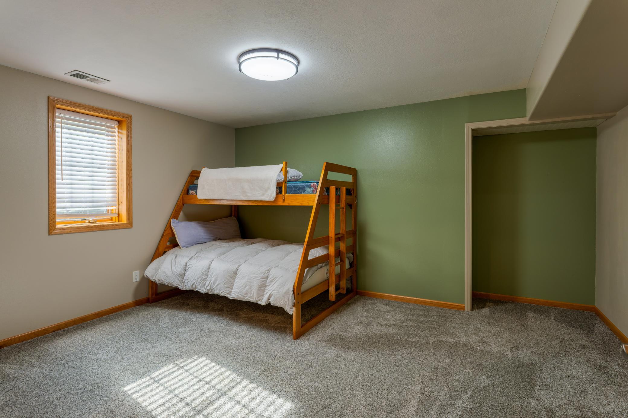 2003 single family home for sale at 388 Kalee Court SW in Bemidji, MN — 4 bed, 3 bath (photo 28 of 40)