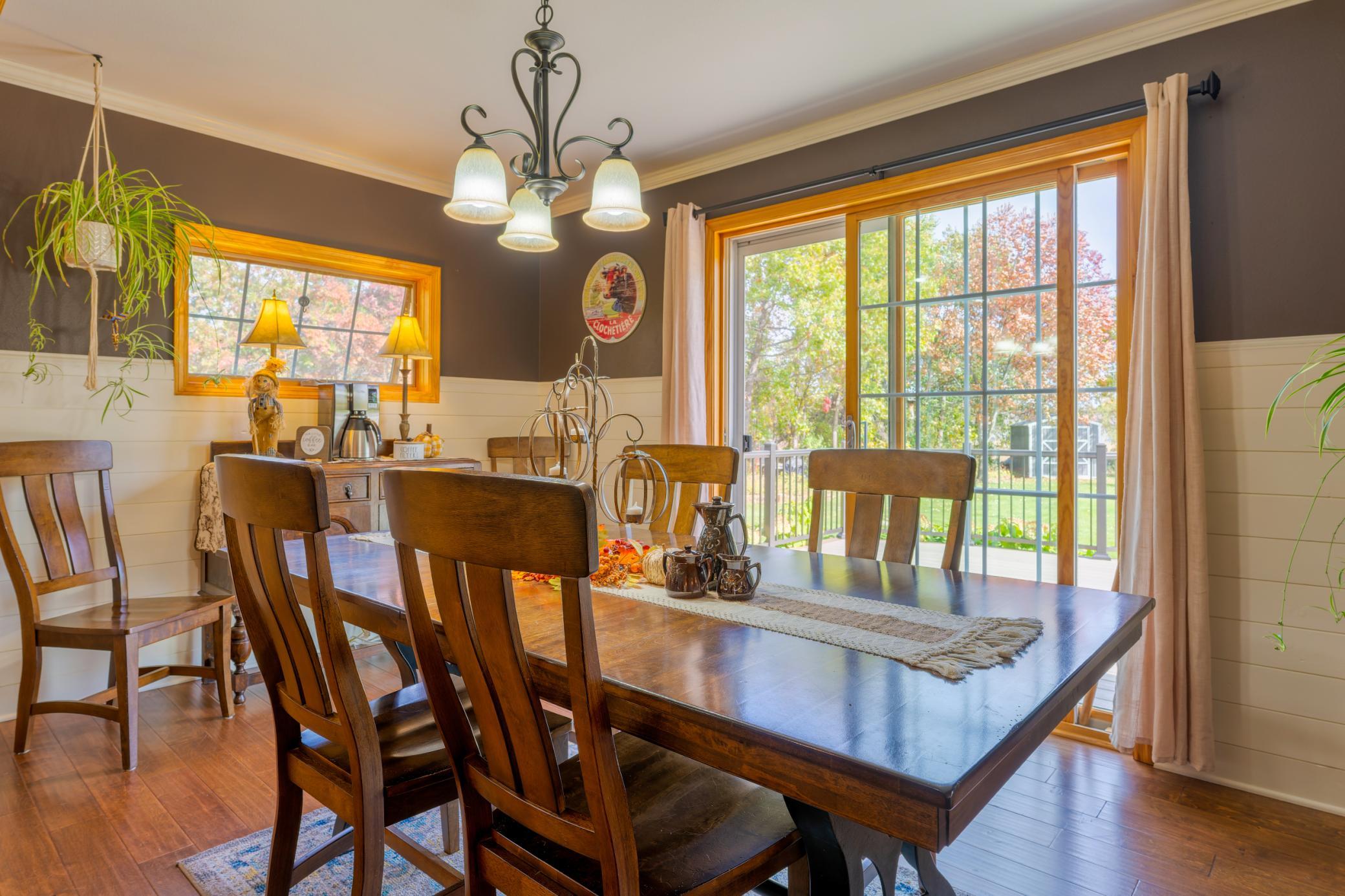 2003 single family home for sale at 388 Kalee Court SW in Bemidji, MN — 4 bed, 3 bath (photo 8 of 40)