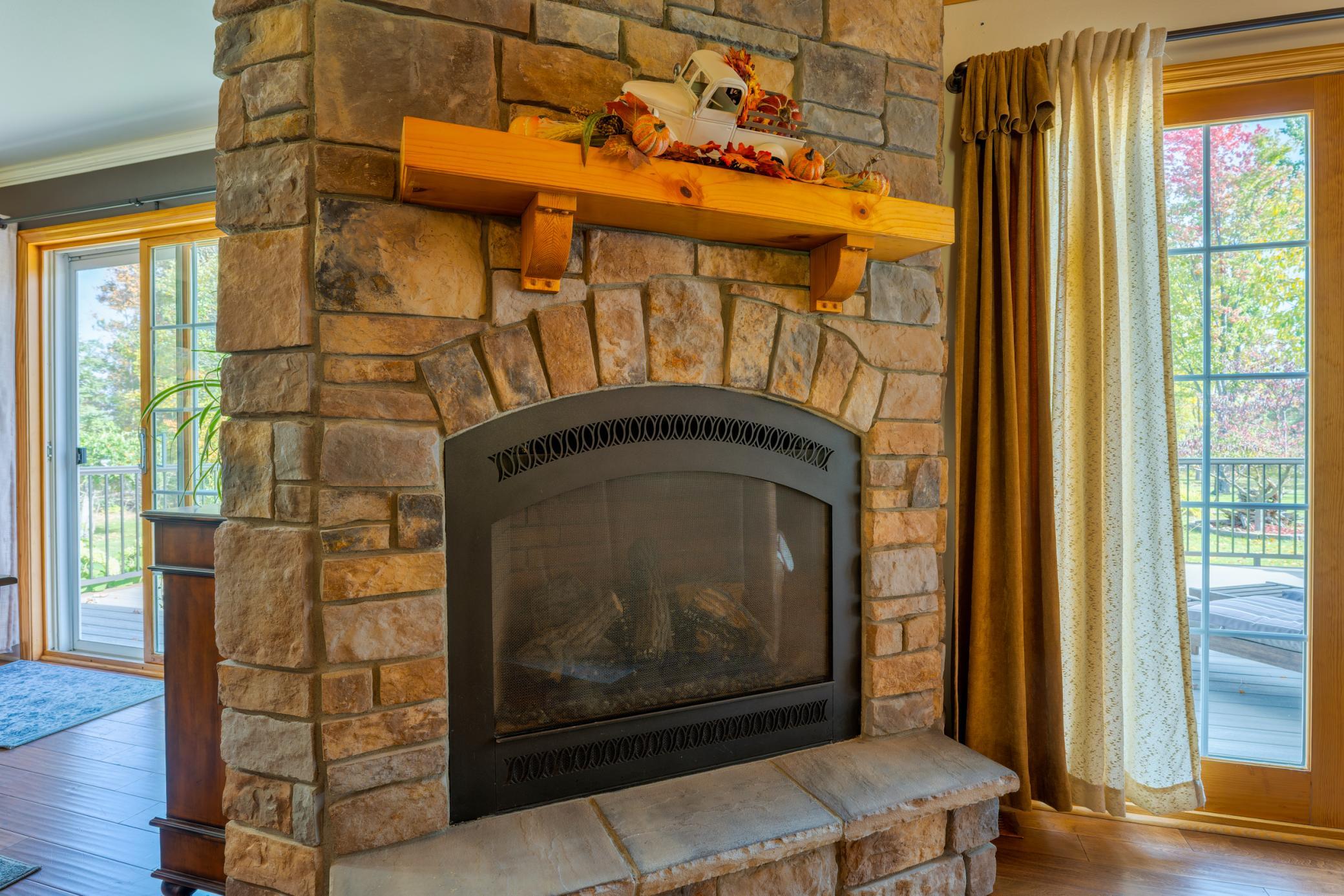 2003 single family home for sale at 388 Kalee Court SW in Bemidji, MN — 4 bed, 3 bath (photo 9 of 40)