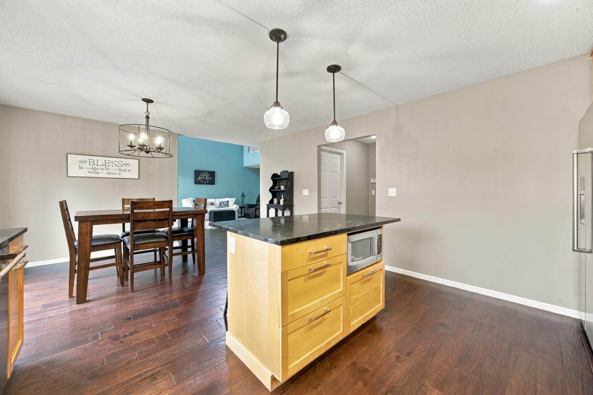 2010 single family home for sale at 3449 Loberg Lane in West Fargo, ND — 4 bed, 4 bath (photo 11 of 48)