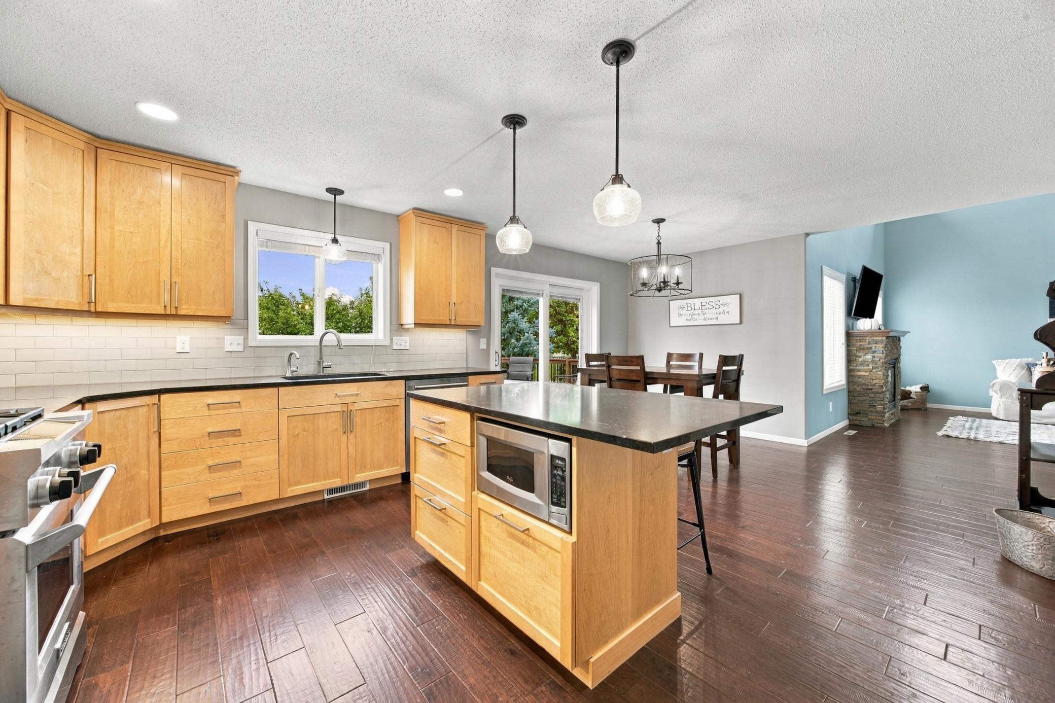2010 single family home for sale at 3449 Loberg Lane in West Fargo, ND — 4 bed, 4 bath (photo 12 of 48)