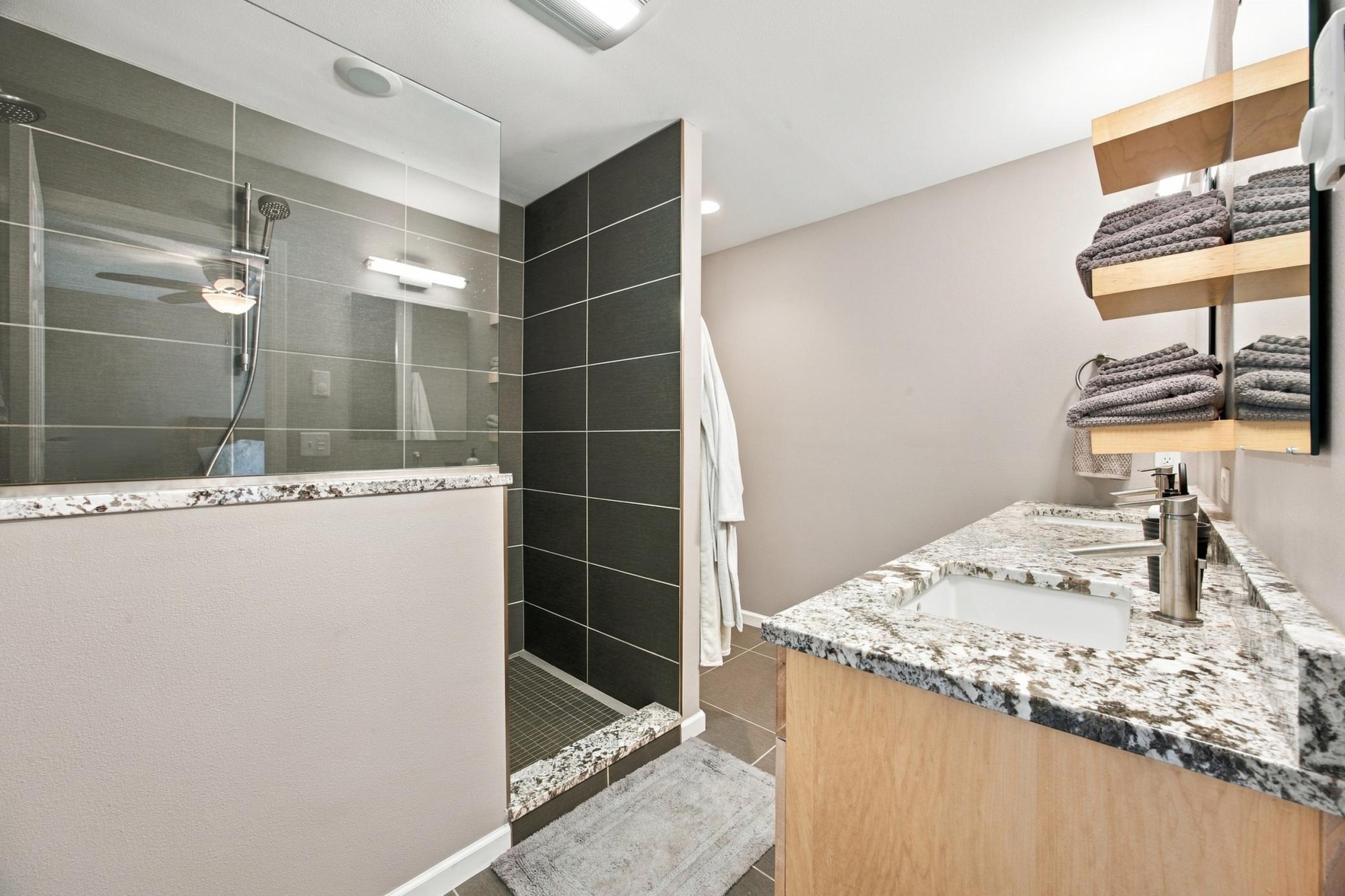 2010 single family home for sale at 3449 Loberg Lane in West Fargo, ND — 4 bed, 4 bath (photo 23 of 48)