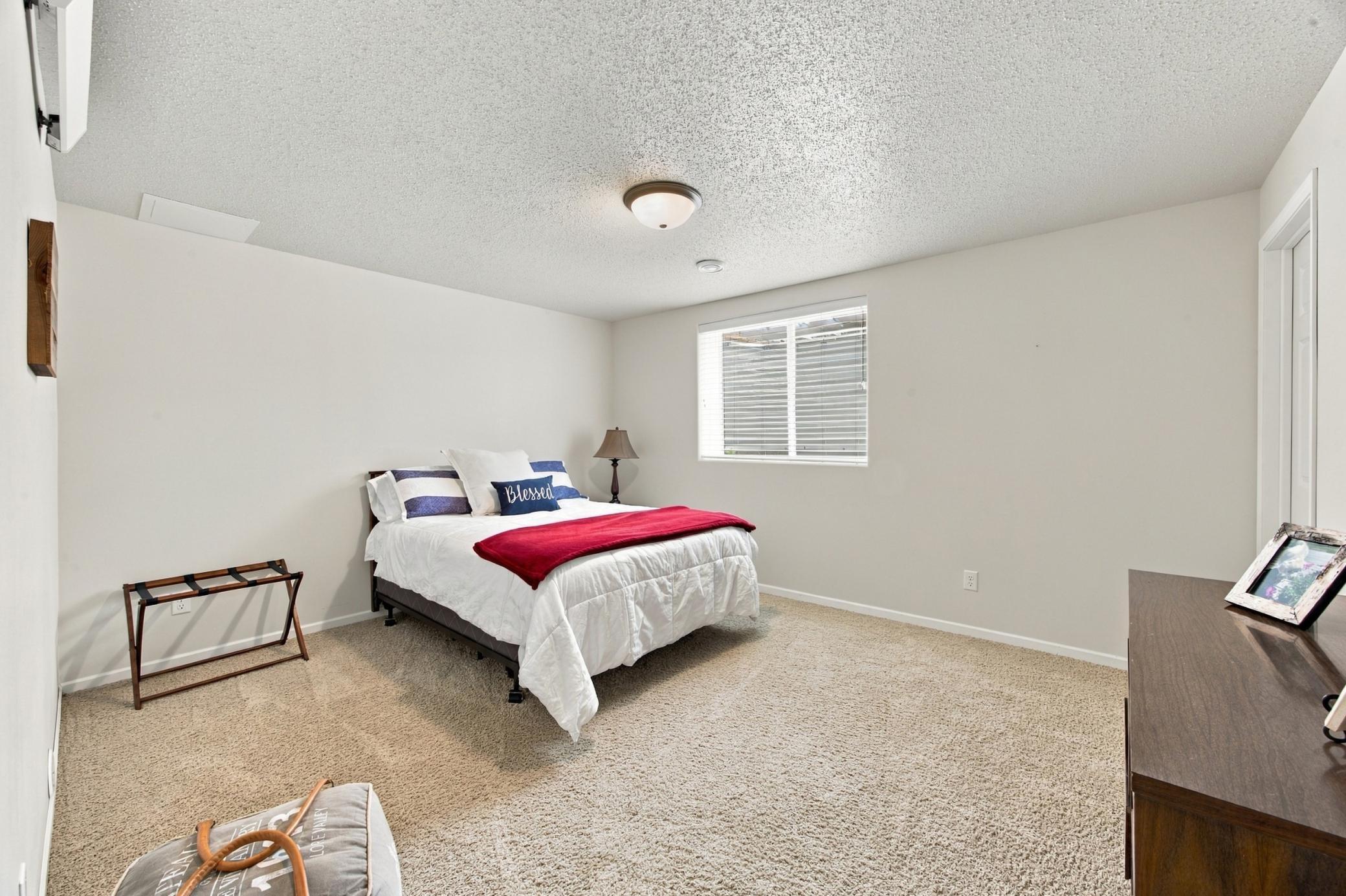 2010 single family home for sale at 3449 Loberg Lane in West Fargo, ND — 4 bed, 4 bath (photo 33 of 48)