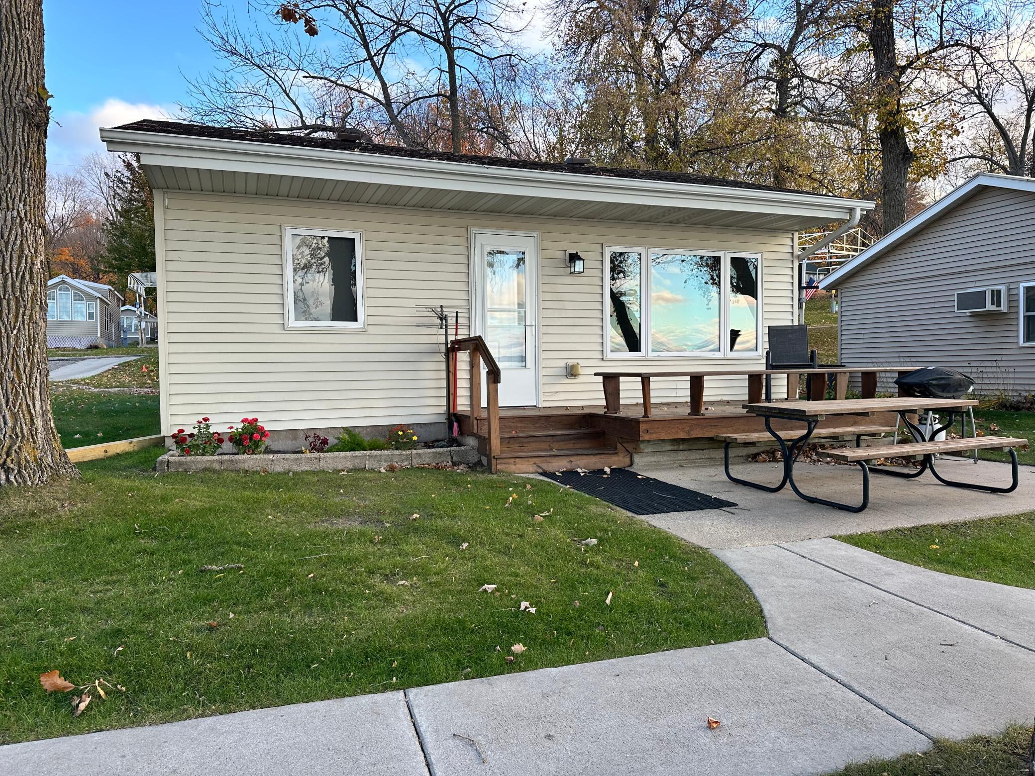 1949 single family home for sale at 2481 N Lake Miltona Drive NE, Unit 23 in Miltona, MN — 2 bed, 1 bath (photo 25 of 36)