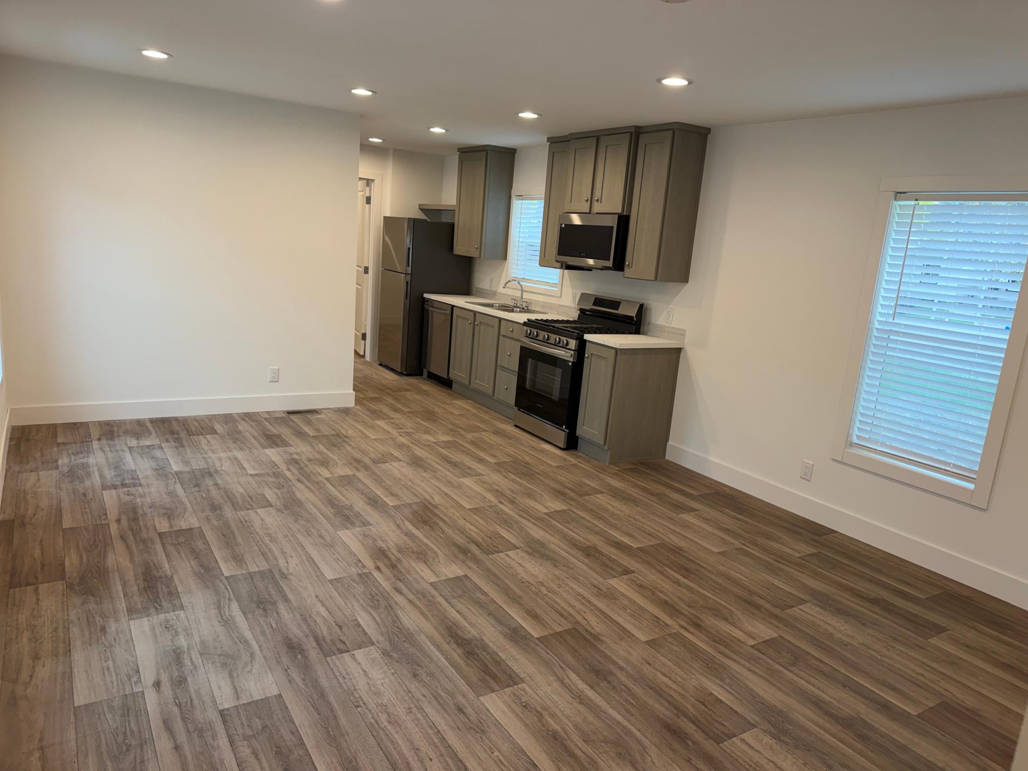 2026 single family home for sale at 1700 3rd Avenue S, Unit 160 in Moorhead, MN — 3 bed, 2 bath (photo 3 of 18)