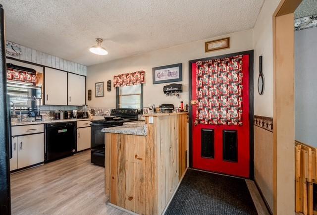 1958 single family home for sale at 1403 SW 1st Avenue in Grand Rapids, MN — 3 bed, 2 bath (photo 12 of 26)