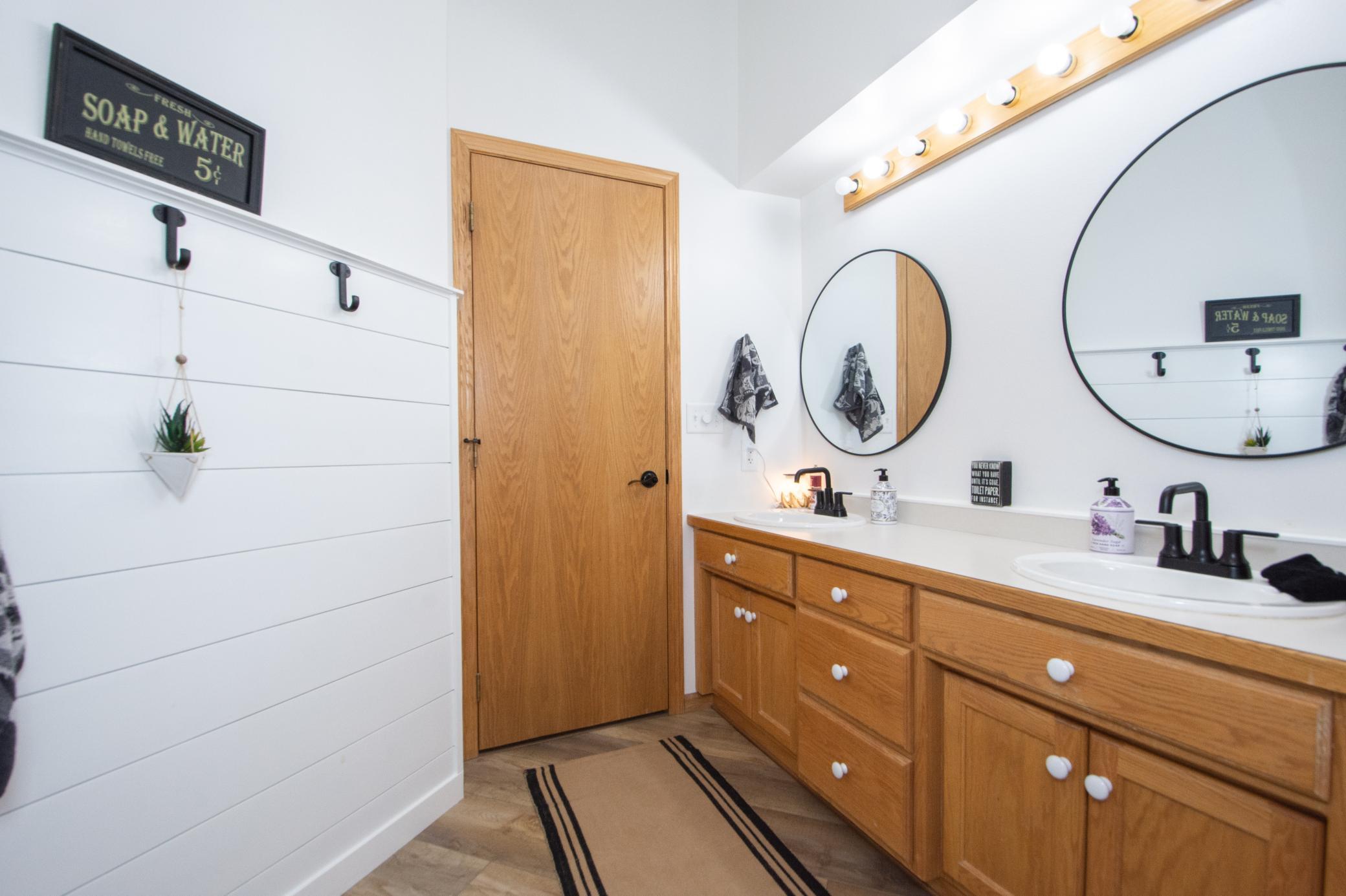 1995 twin home for sale at 3234 35th Avenue S in Fargo, ND — 3 bed, 2 bath (photo 23 of 46)