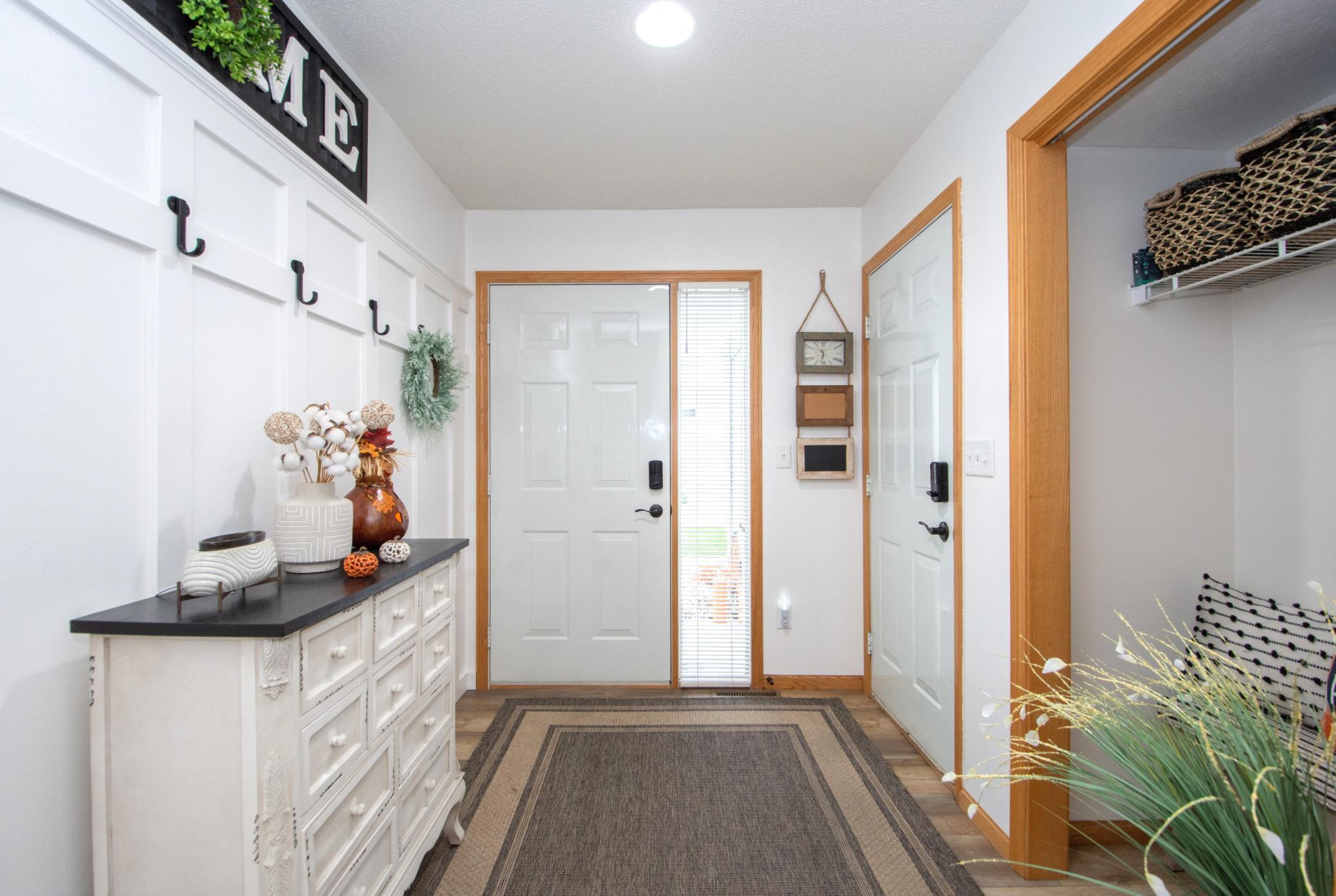 1995 twin home for sale at 3234 35th Avenue S in Fargo, ND — 3 bed, 2 bath (photo 4 of 46)