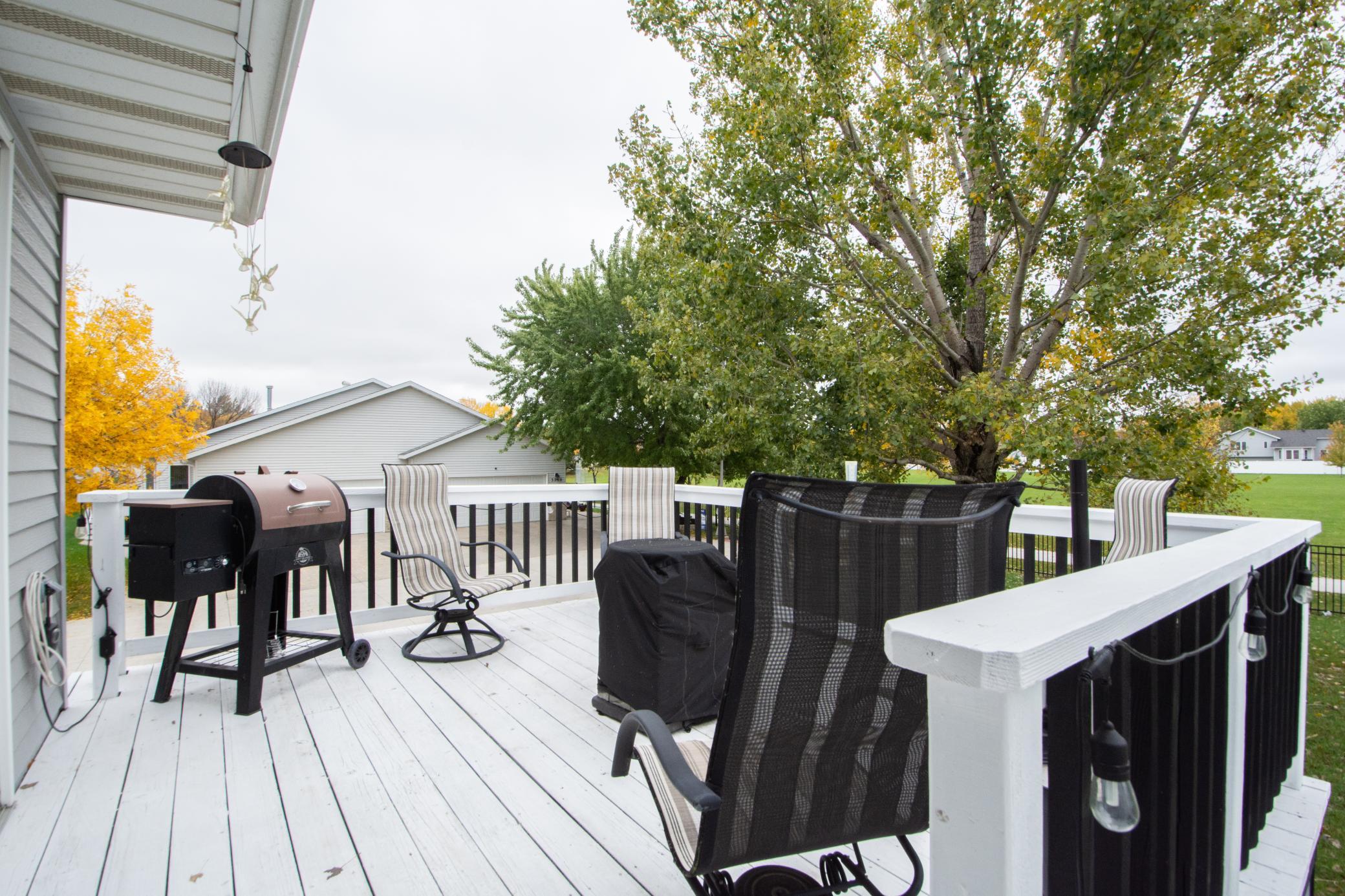 1995 twin home for sale at 3234 35th Avenue S in Fargo, ND — 3 bed, 2 bath (photo 38 of 46)
