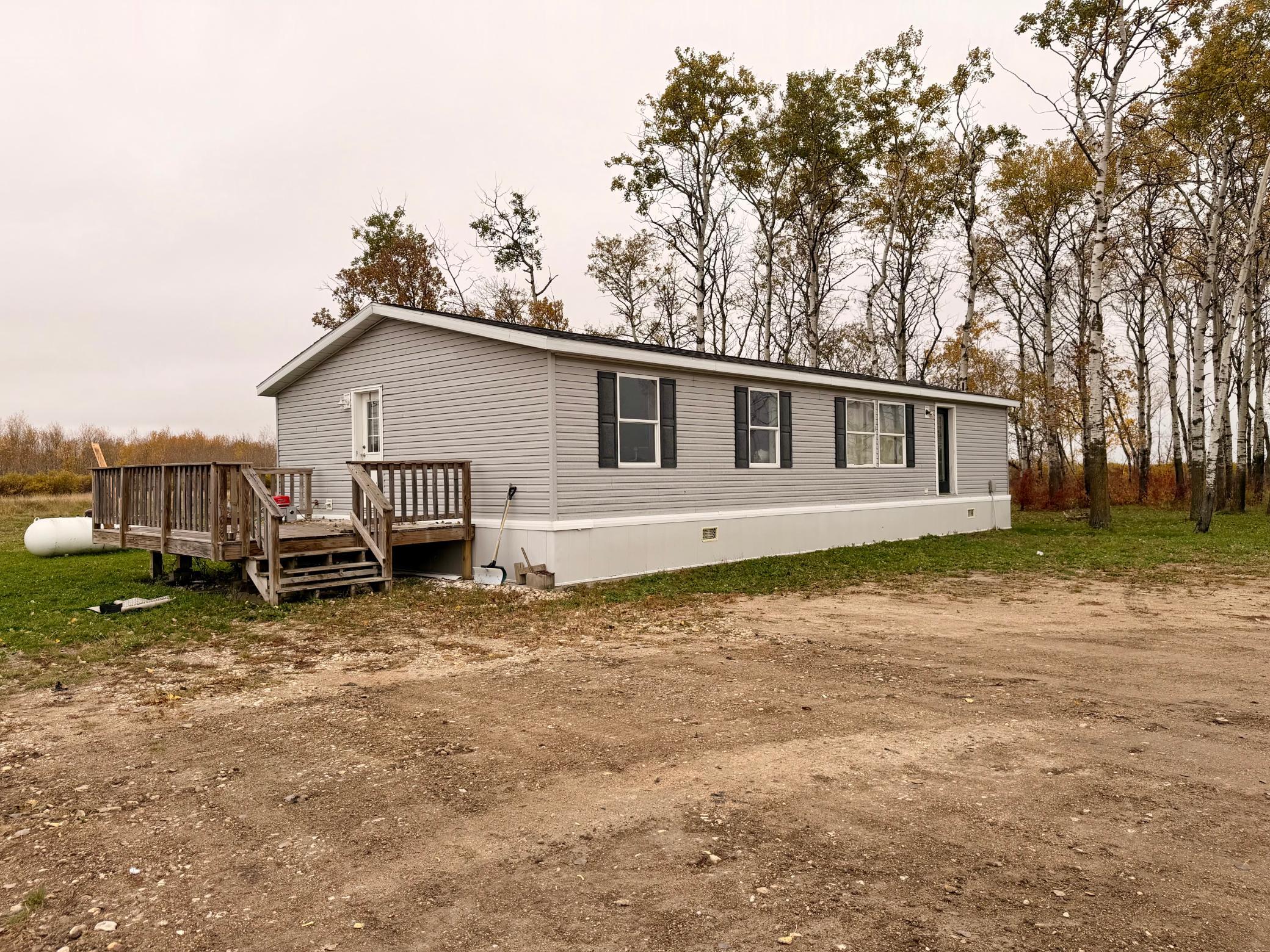2007 single family home for sale at 38696 150th Avenue NW in Newfolden, MN — 3 bed, 2 bath (photo 3 of 29)