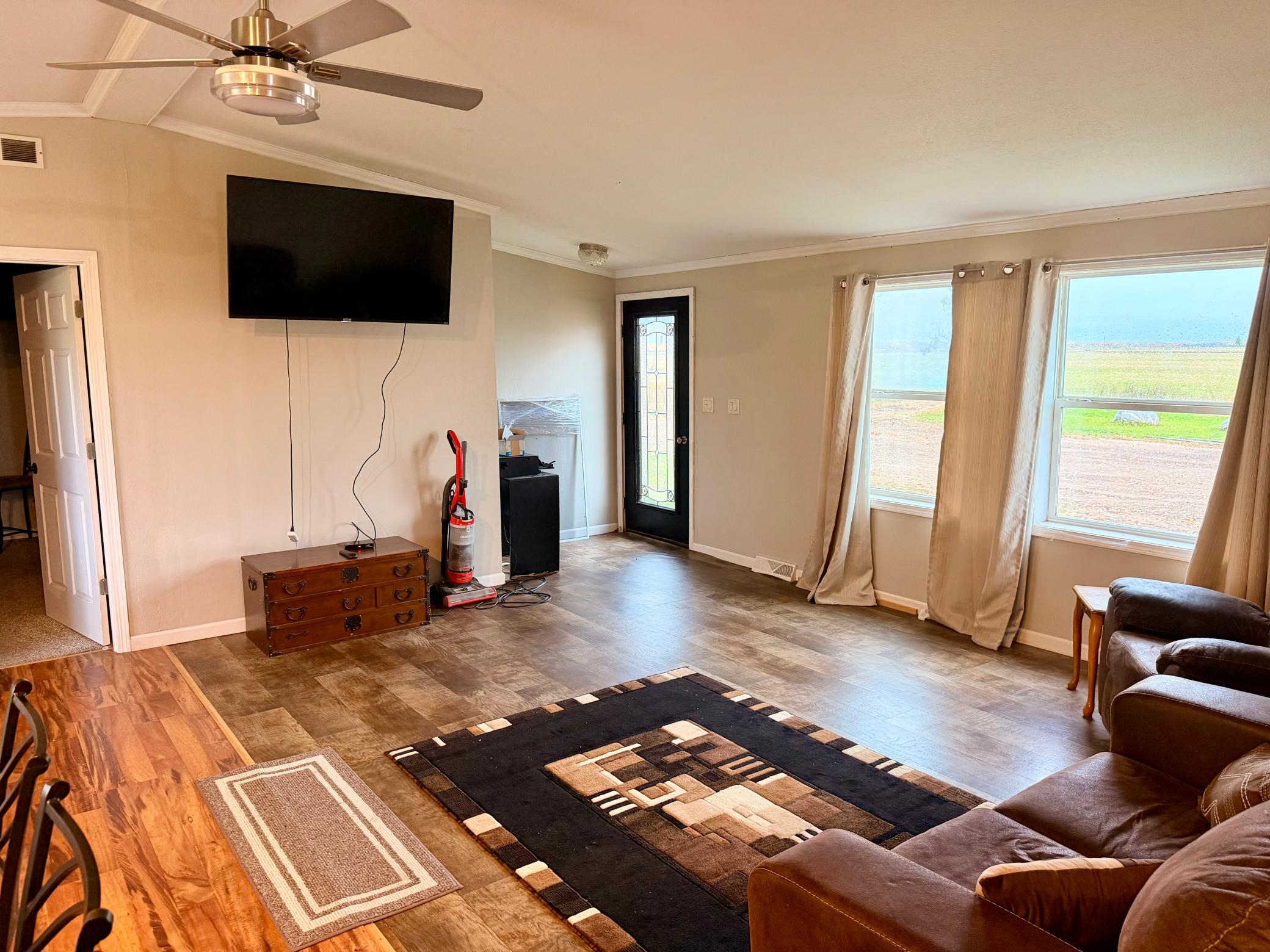 2007 single family home for sale at 38696 150th Avenue NW in Newfolden, MN — 3 bed, 2 bath (photo 6 of 29)