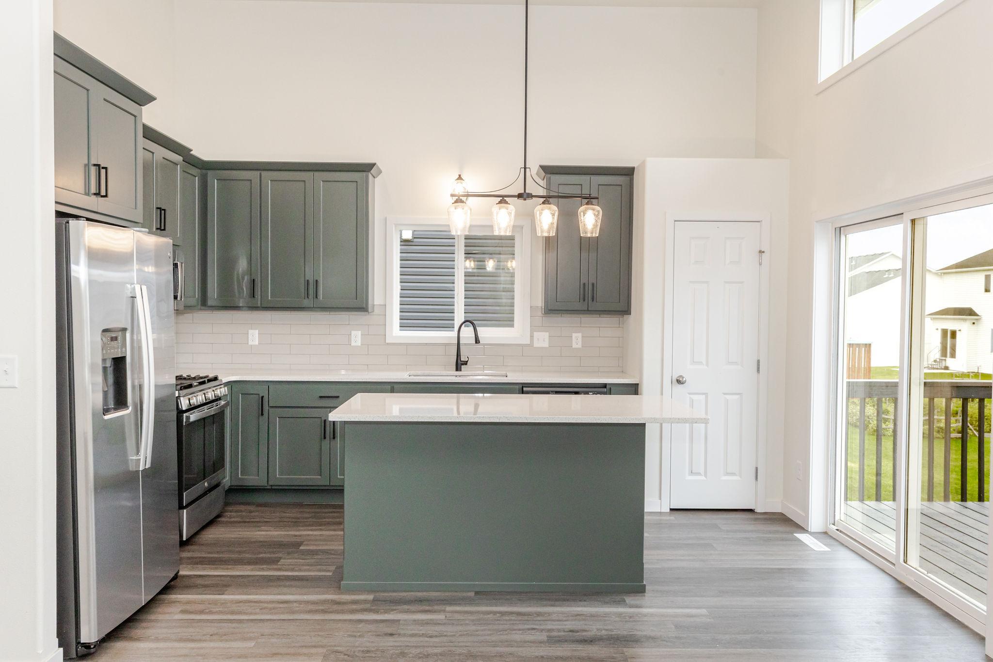 2024 single family home for sale at 2506 Fulton Loop S in Fargo, ND — 4 bed, 3 bath (photo 14 of 45)