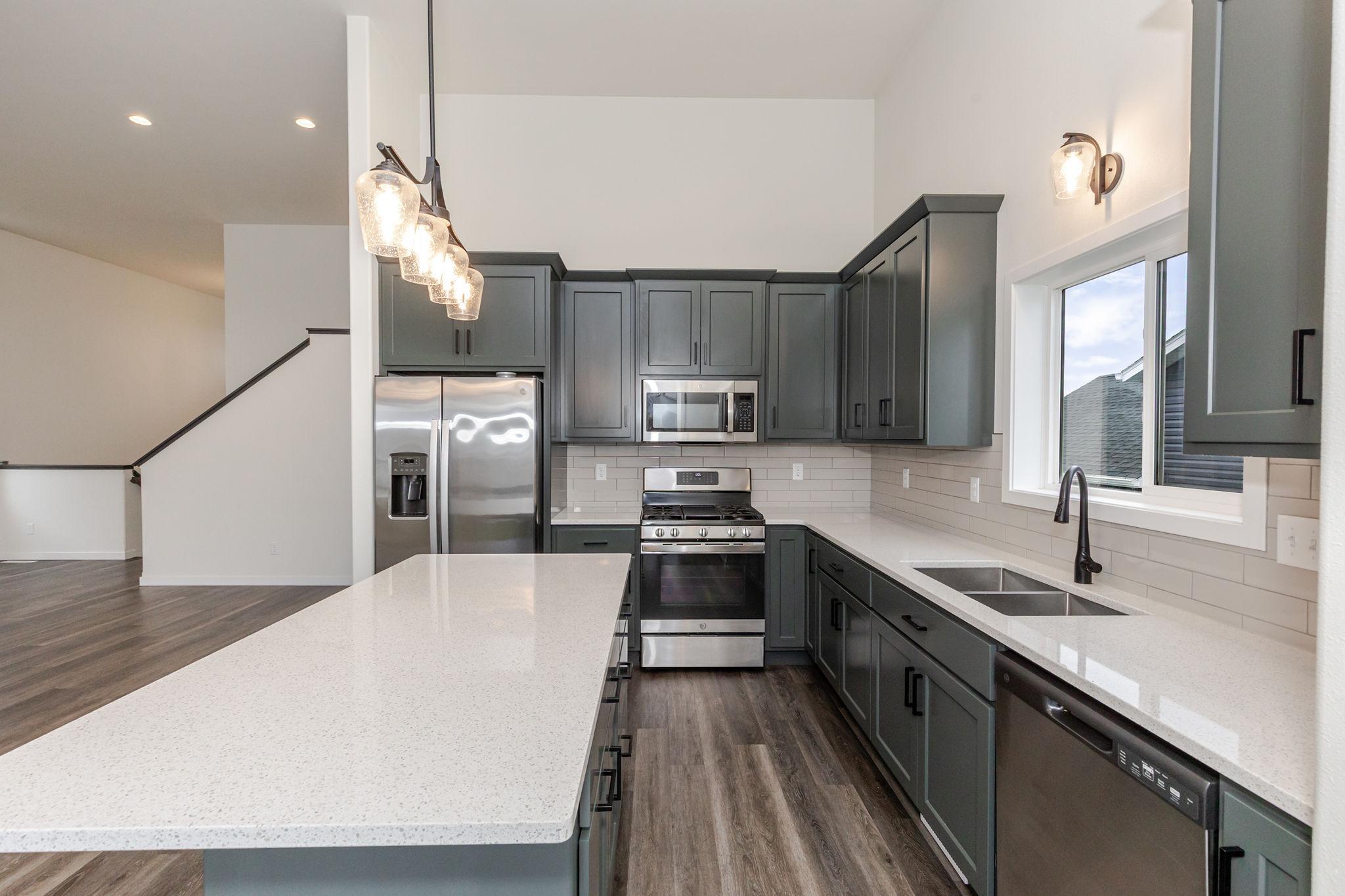 2024 single family home for sale at 2506 Fulton Loop S in Fargo, ND — 4 bed, 3 bath (photo 16 of 45)