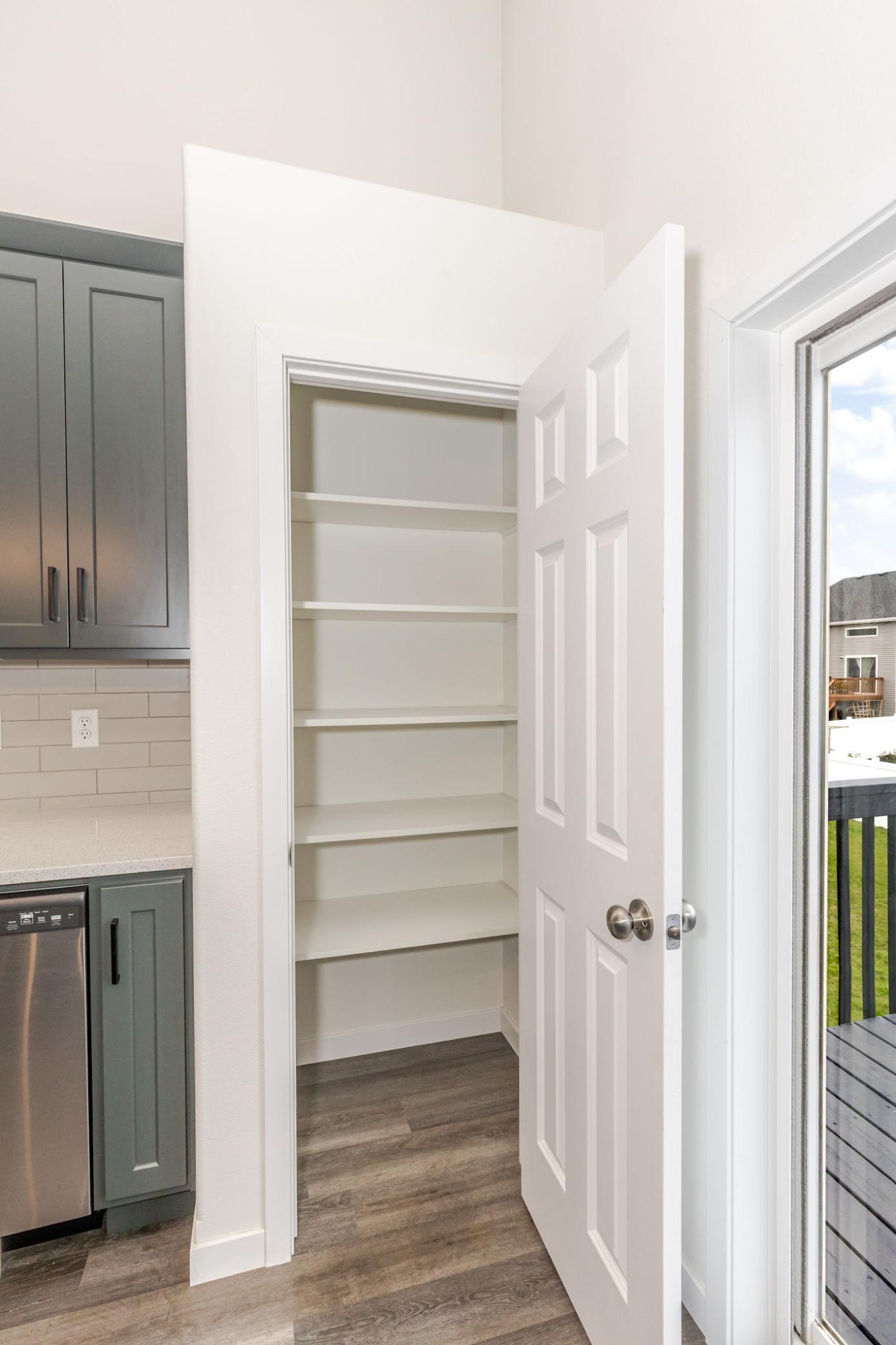 2024 single family home for sale at 2506 Fulton Loop S in Fargo, ND — 4 bed, 3 bath (photo 20 of 45)