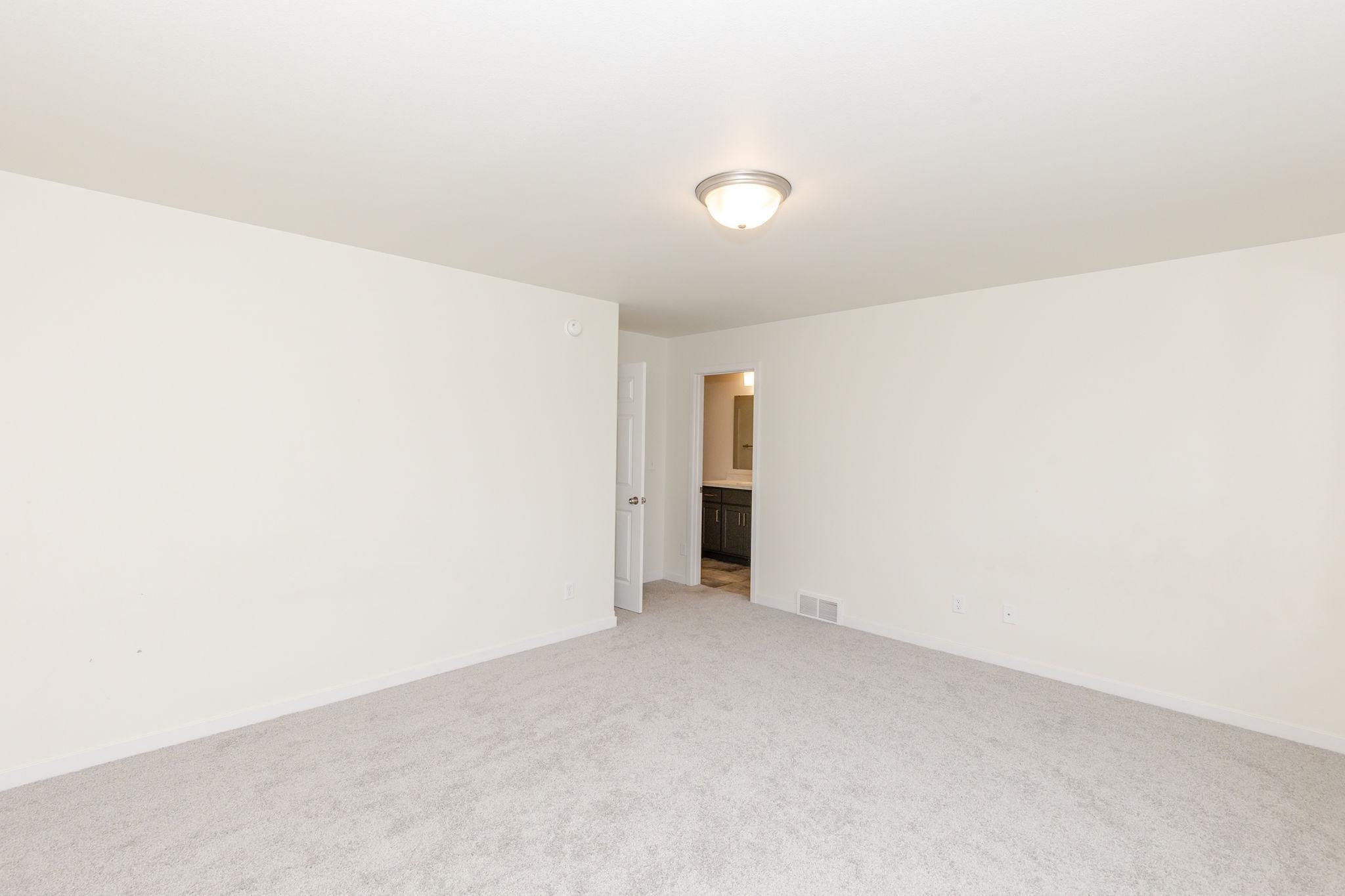 2024 single family home for sale at 2506 Fulton Loop S in Fargo, ND — 4 bed, 3 bath (photo 22 of 45)
