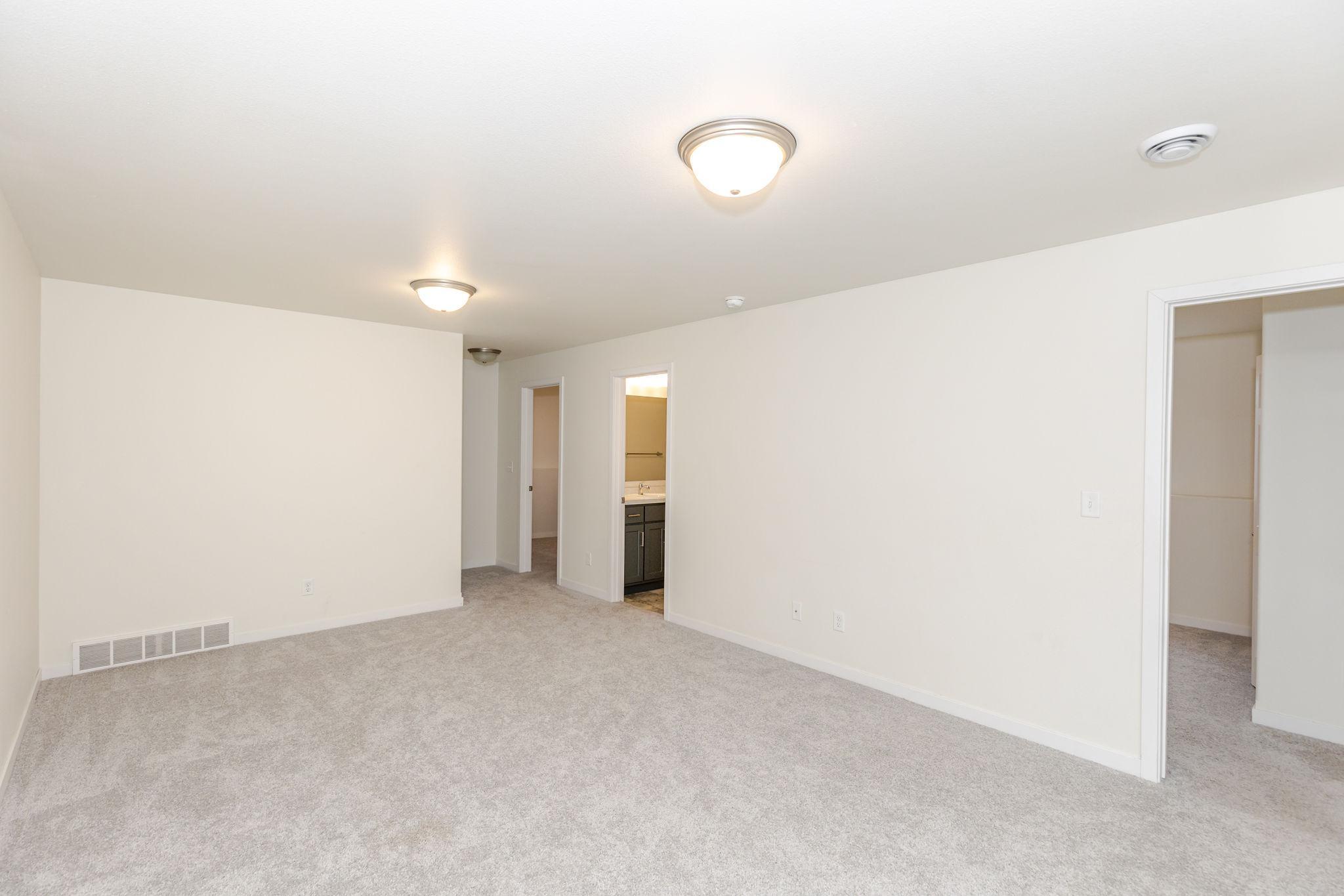 2024 single family home for sale at 2506 Fulton Loop S in Fargo, ND — 4 bed, 3 bath (photo 29 of 45)