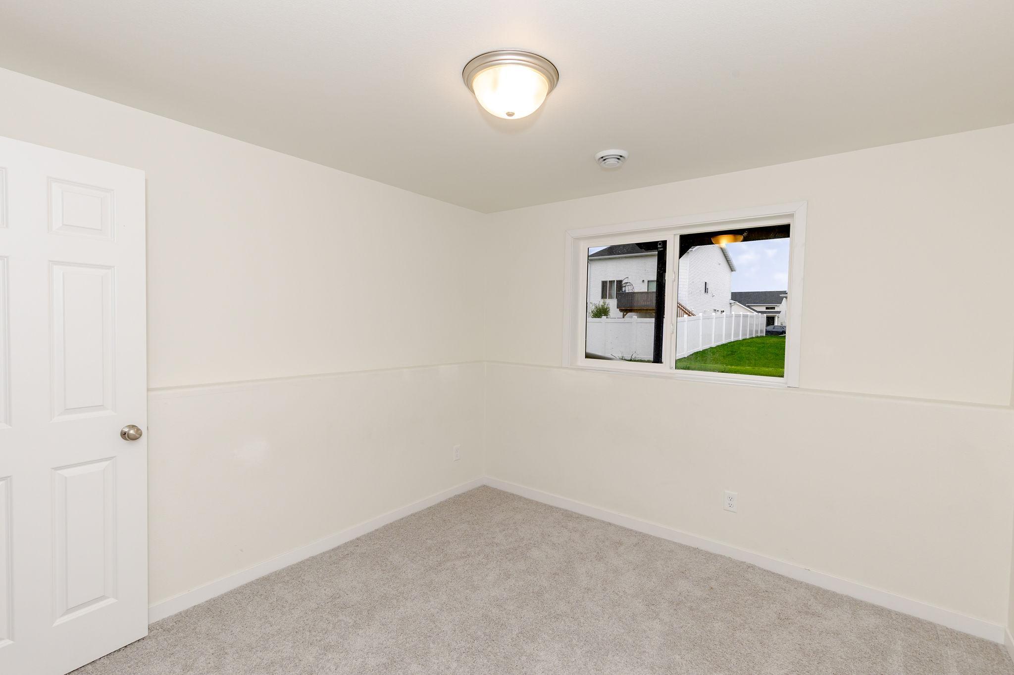 2024 single family home for sale at 2506 Fulton Loop S in Fargo, ND — 4 bed, 3 bath (photo 30 of 45)