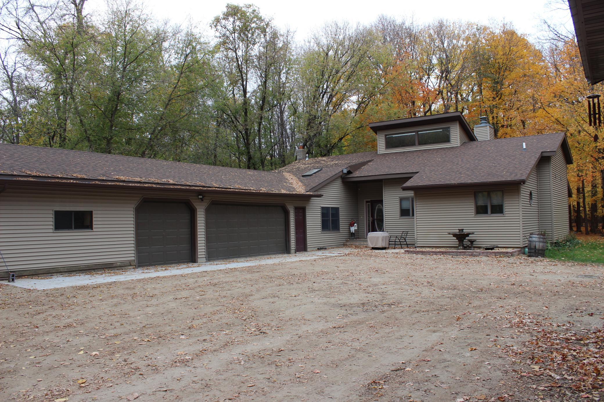 1986 single family home for sale at 7857 Bluebill Drive SW in Alexandria, MN — 3 bed, 2 bath (photo 2 of 46)