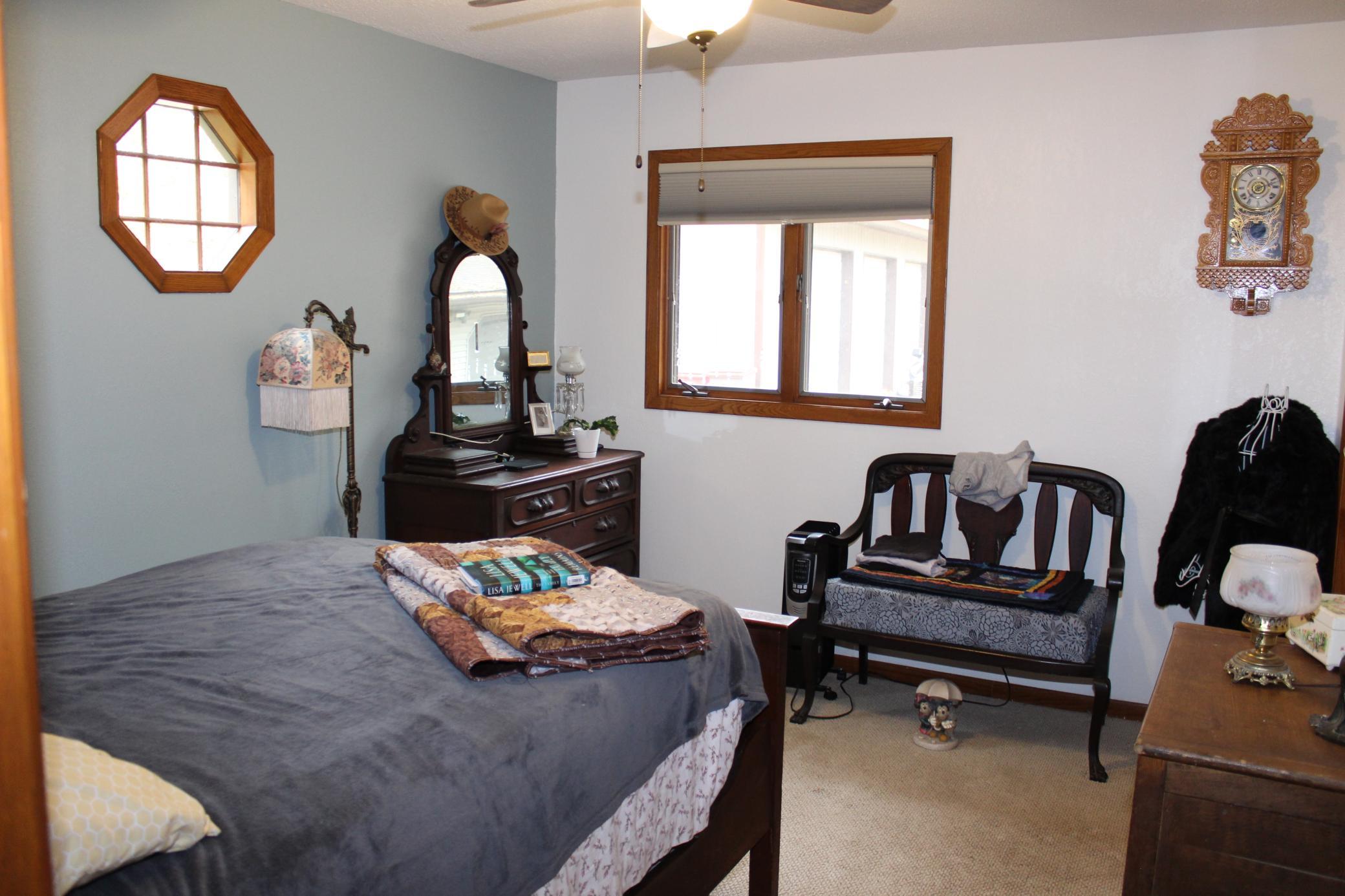 1986 single family home for sale at 7857 Bluebill Drive SW in Alexandria, MN — 3 bed, 2 bath (photo 28 of 46)