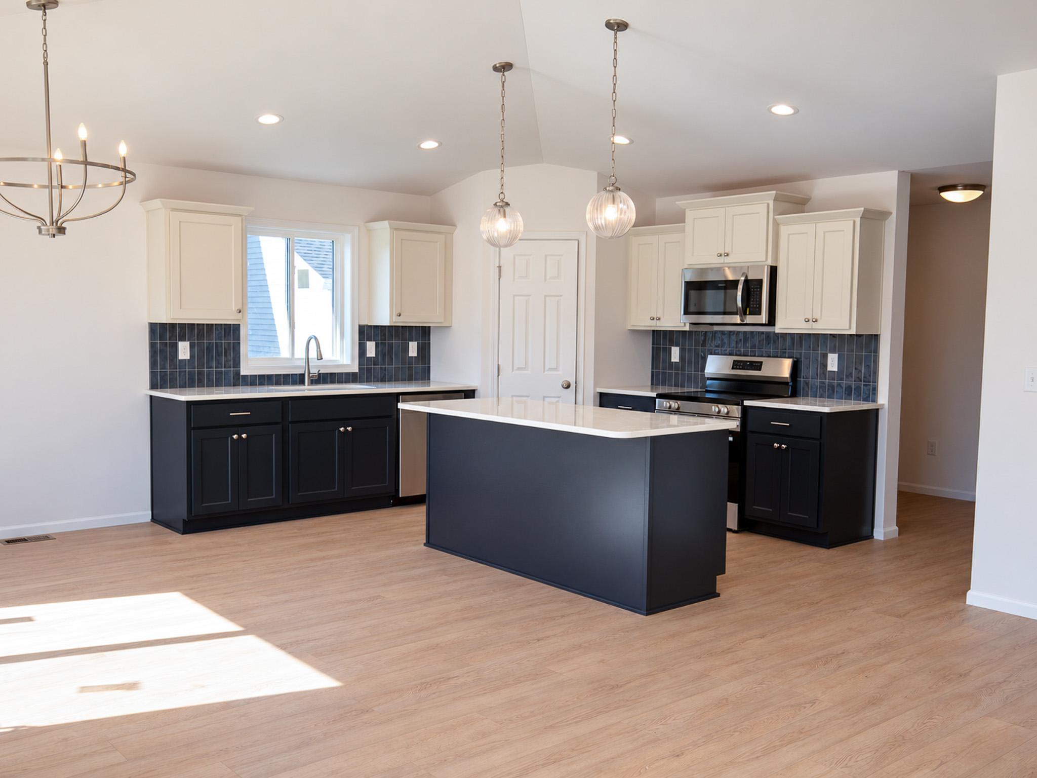 2026 single family home for sale at 6013 80 Avenue S in Horace, ND — 4 bed, 3 bath (photo 11 of 23)