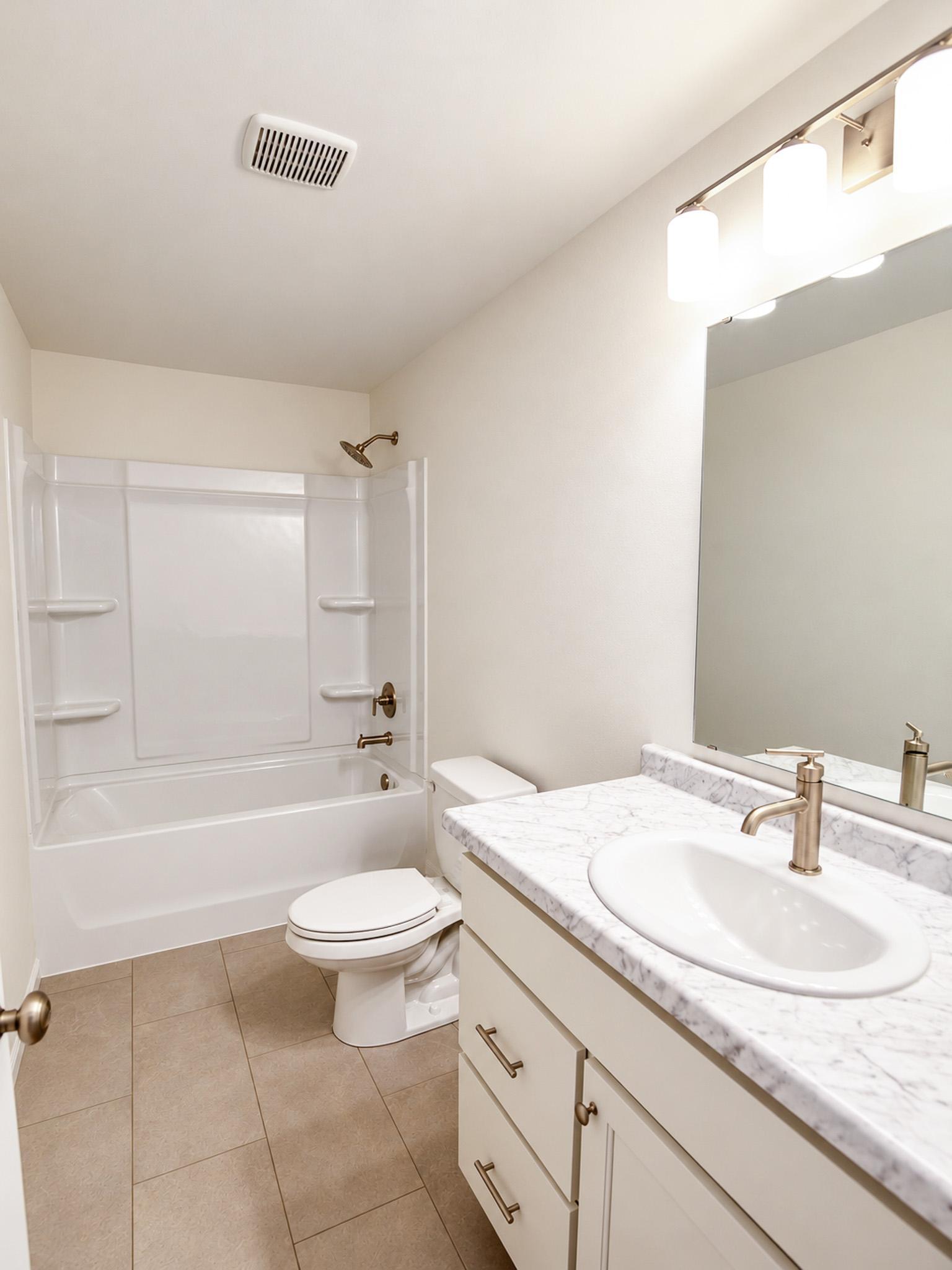 2026 single family home for sale at 6013 80 Avenue S in Horace, ND — 4 bed, 3 bath (photo 21 of 23)