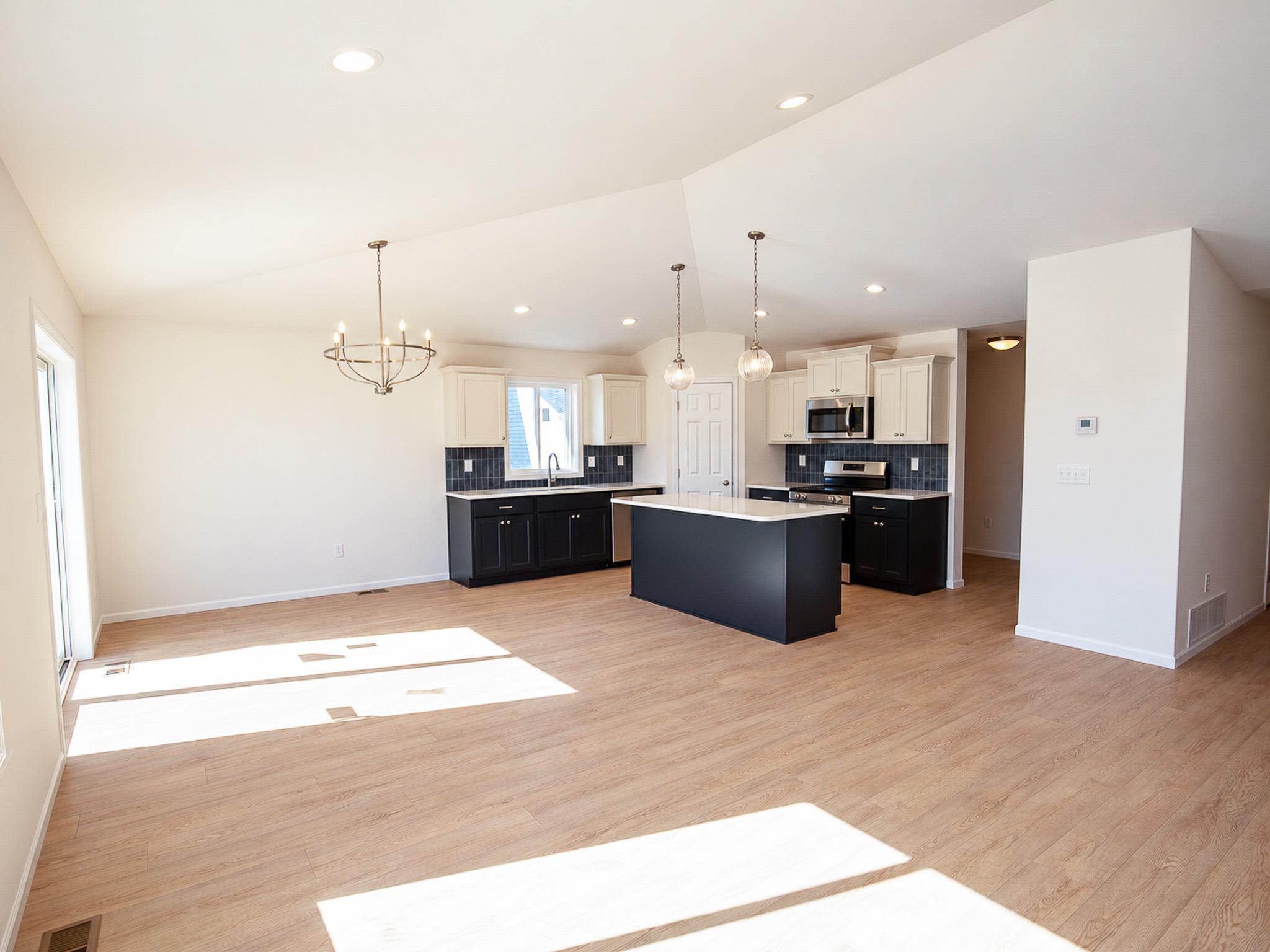 2026 single family home for sale at 6013 80 Avenue S in Horace, ND — 4 bed, 3 bath (photo 7 of 23)