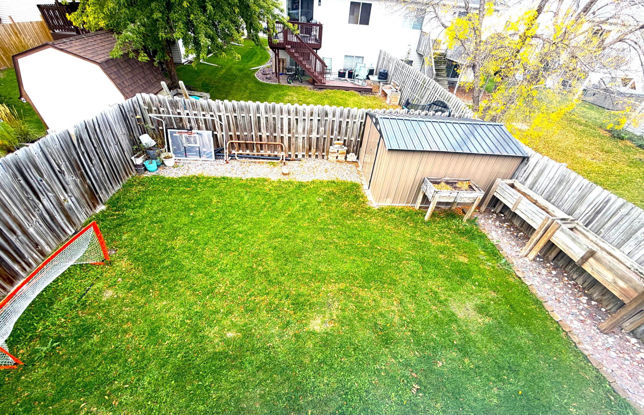 2001 twin home for sale at 1744 50 Street S in Fargo, ND — 3 bed, 2 bath (photo 20 of 21)