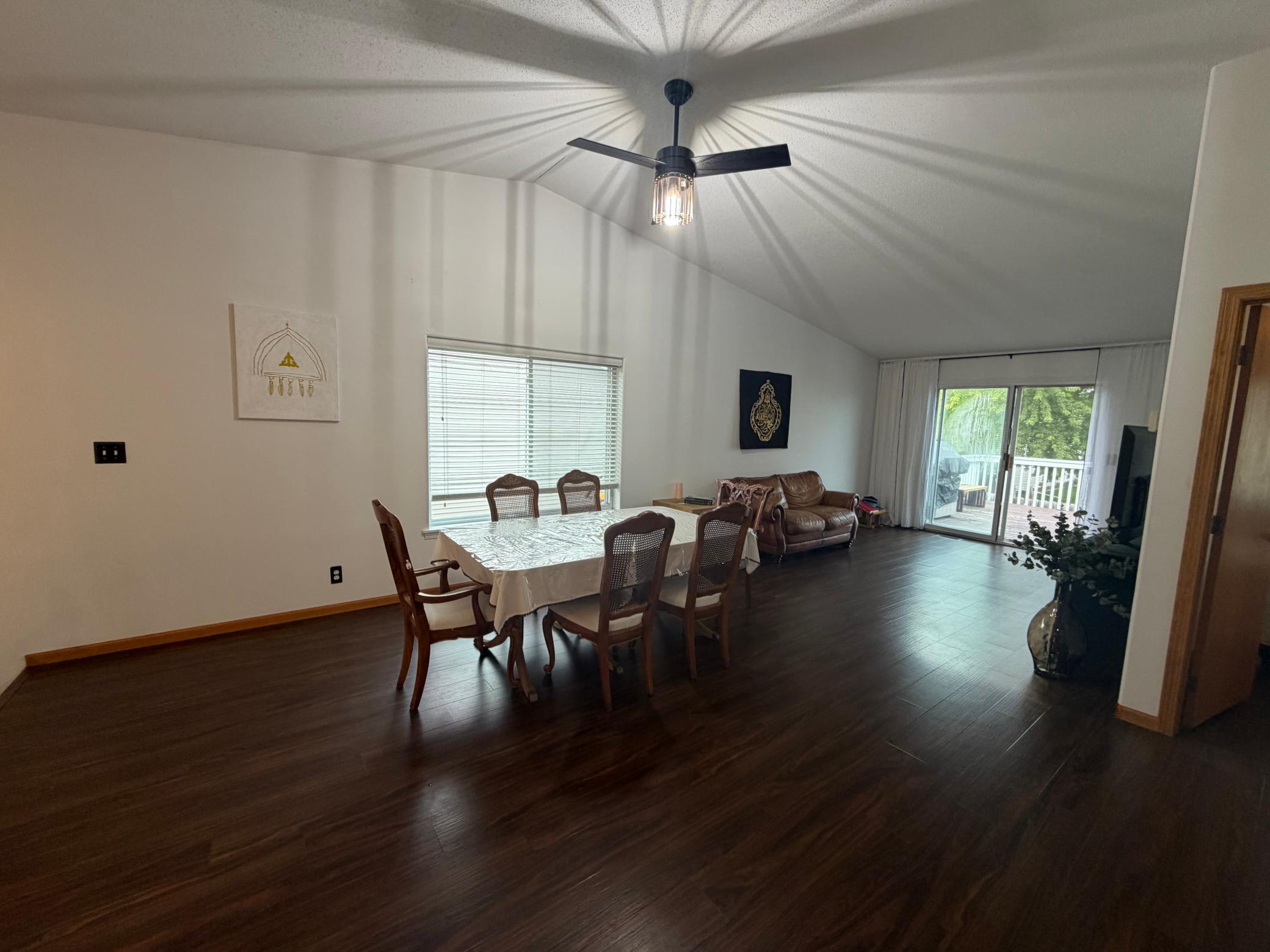 2001 twin home for sale at 1744 50 Street S in Fargo, ND — 3 bed, 2 bath (photo 7 of 21)