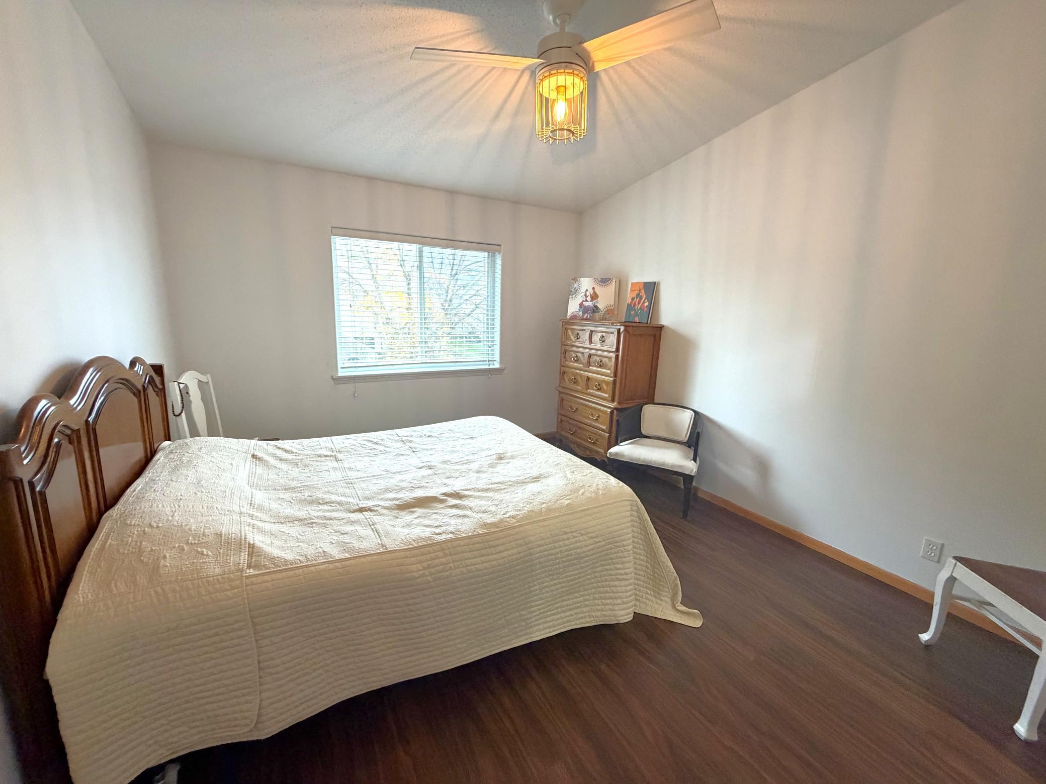 2001 twin home for sale at 1744 50 Street S in Fargo, ND — 3 bed, 2 bath (photo 10 of 21)